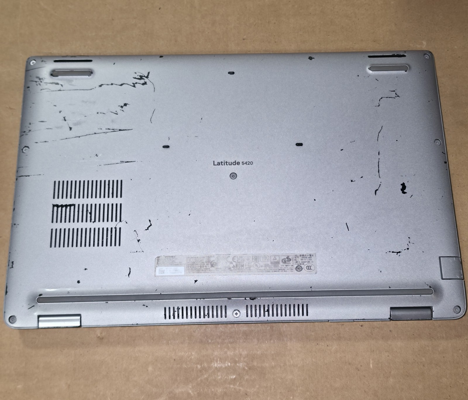 DELL LATITUDE 5420 Core i7 1185G7 16GB RAM 256GB NVME