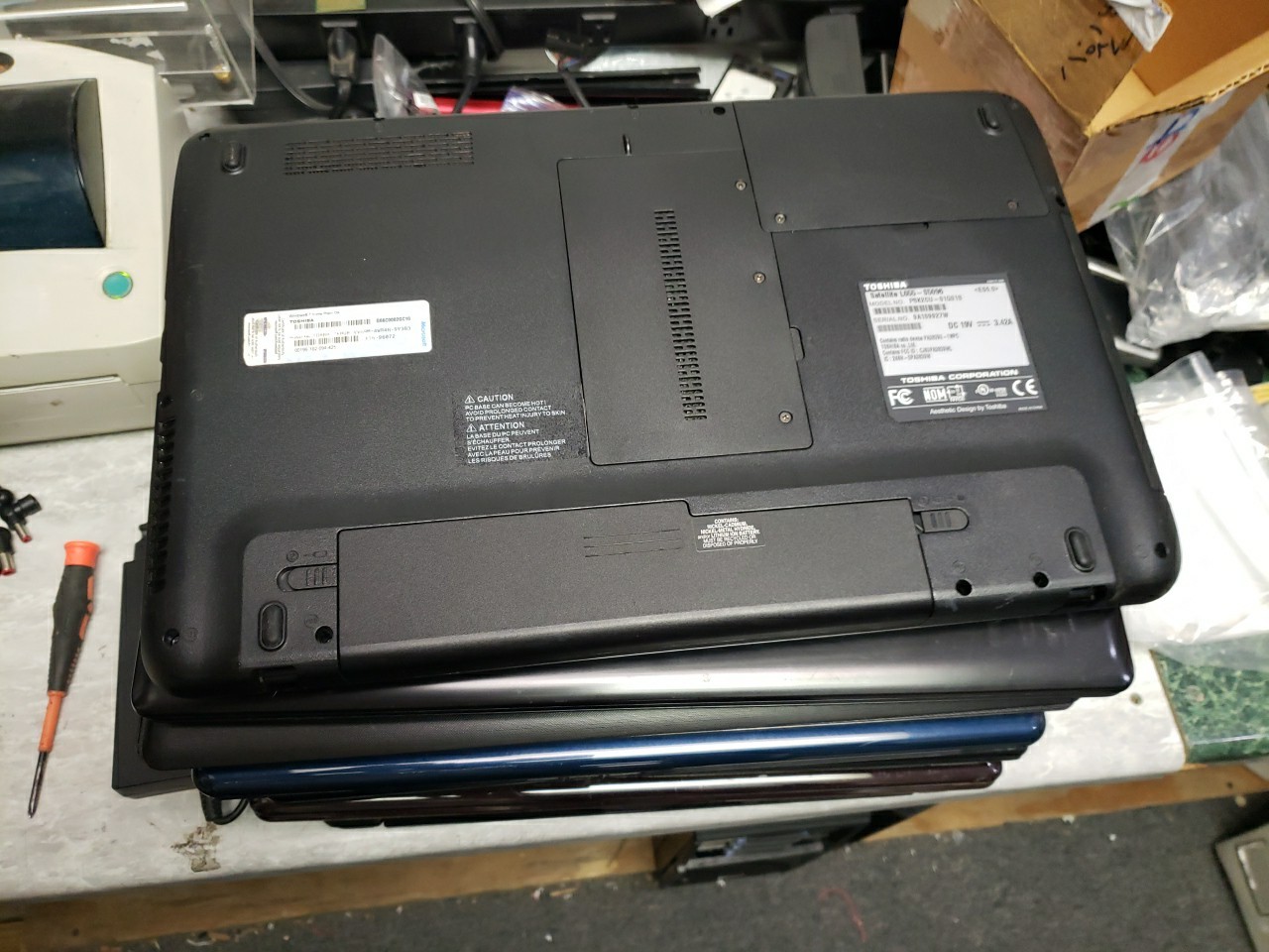 Toshiba Satellite L655-s5061 2 CORE 4GB RAM WITH Battery READ AD FREE SHIP