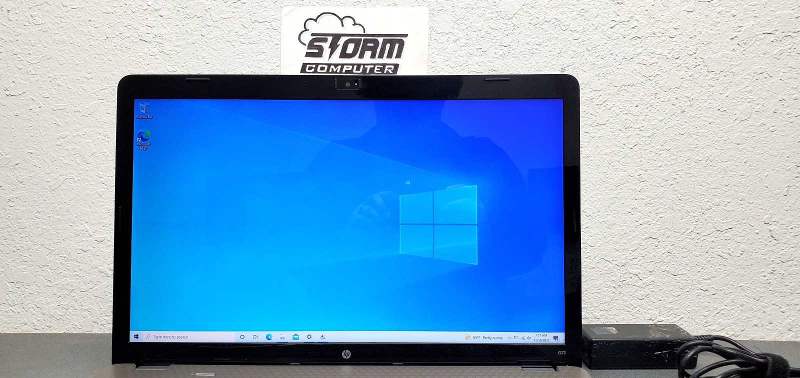 Vintage HP G72-B60US i3-M370 2.40 GHz 4GB 500GB 2.5″ HDD 17″ XG988UA