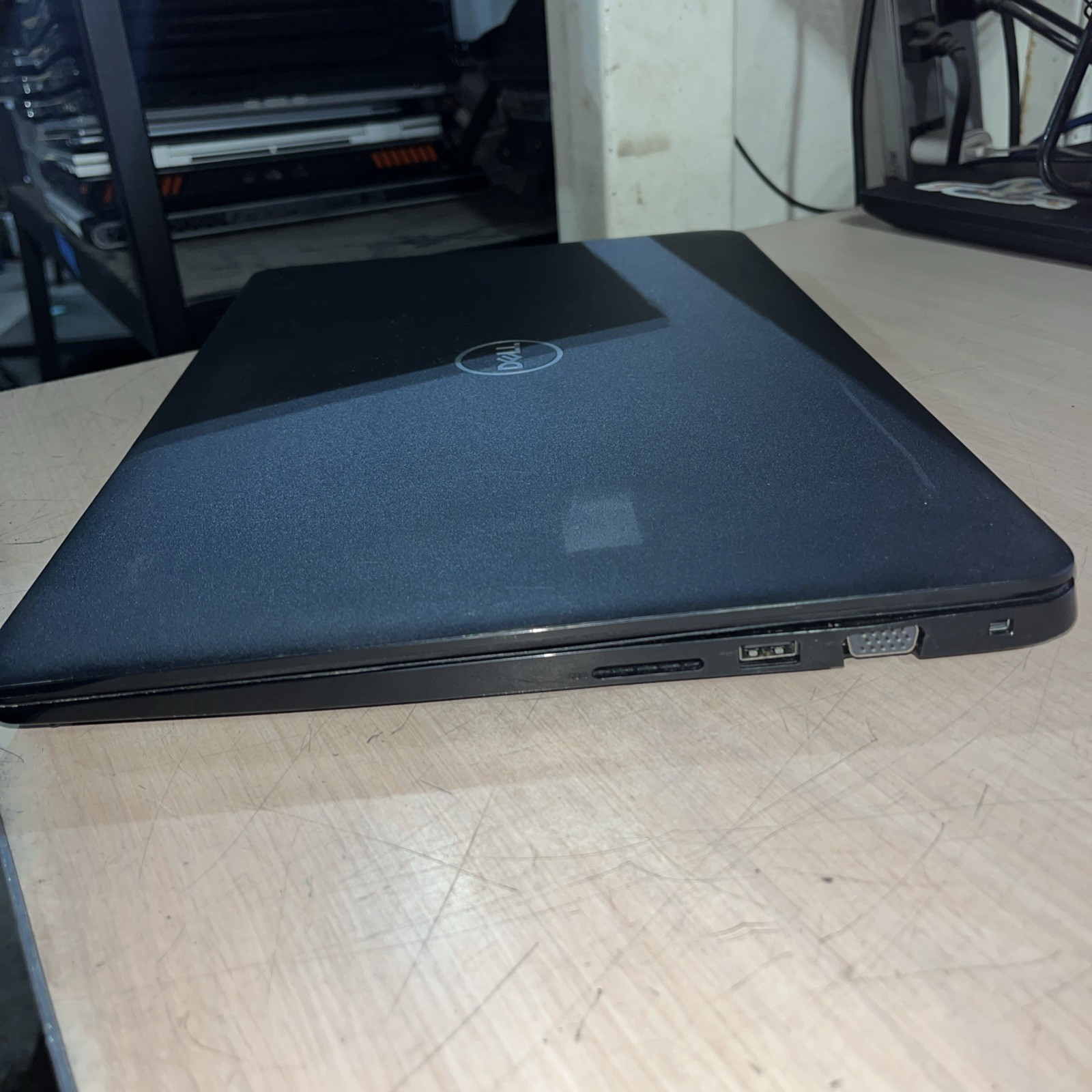DELL LATITUDE 3500 INTEL CORE I5-8265U 8GB RAM NO HD +