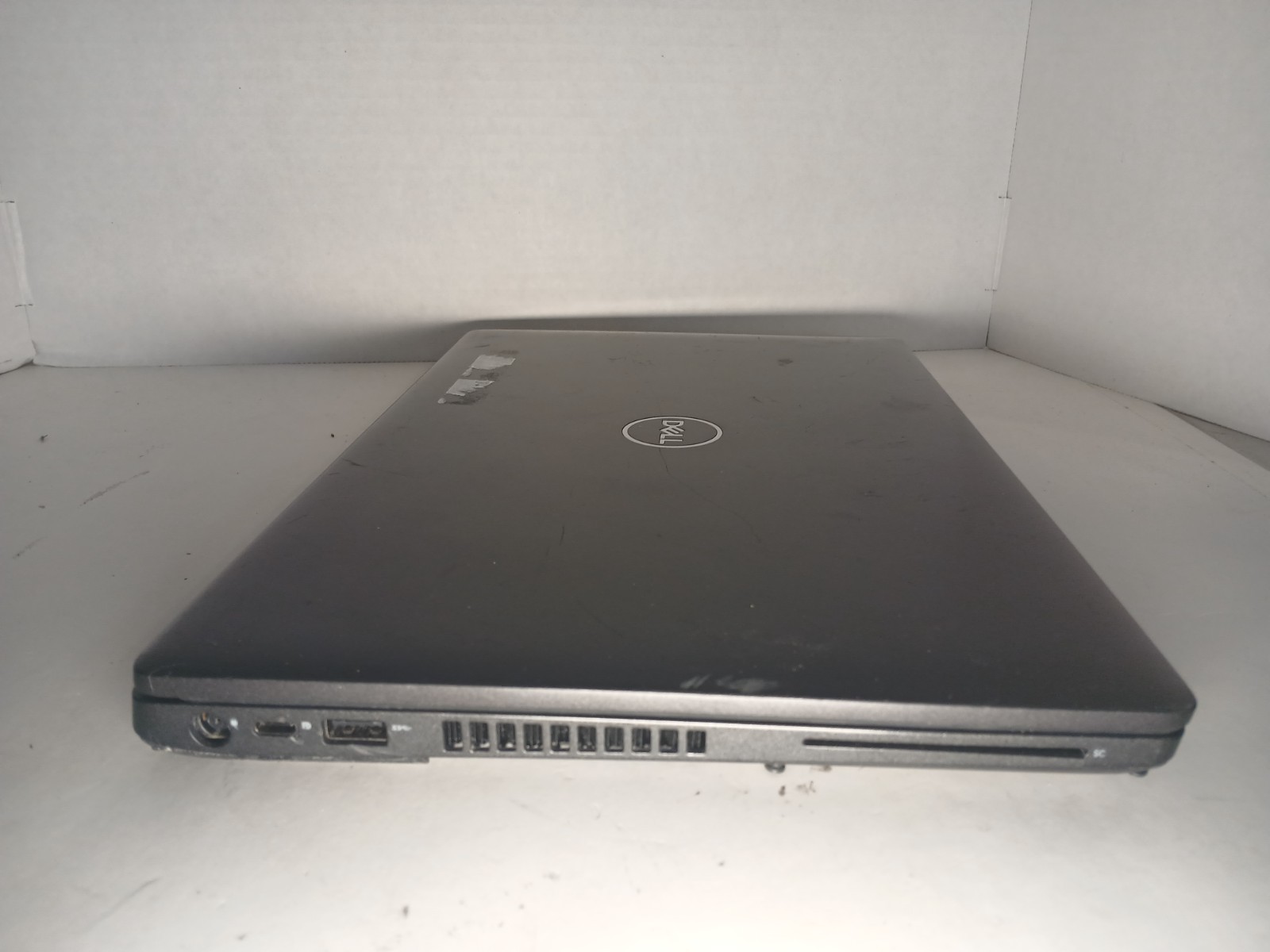 Dell Latitude 5400 i5-8365U 4GB RAM No SSD/HDD/OS! BAD LCD #97