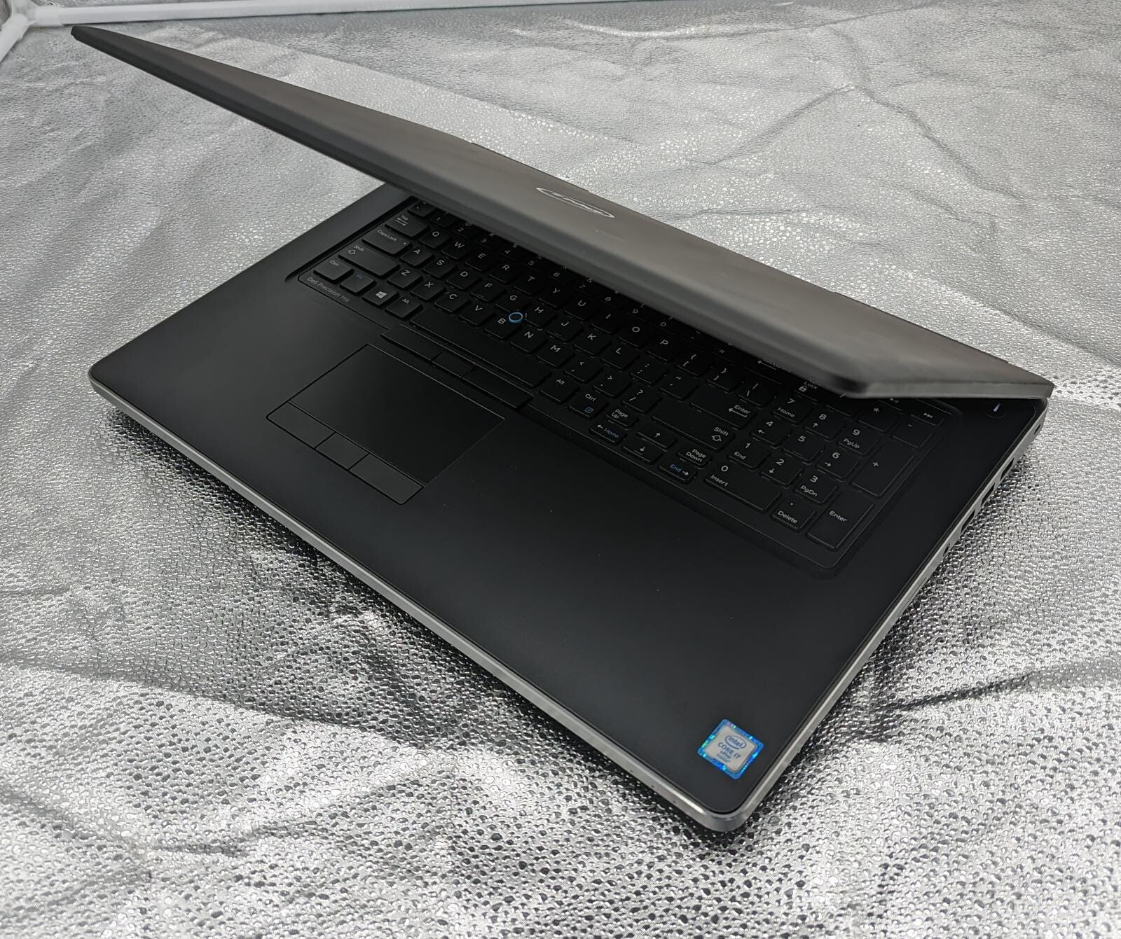 Dell Precision 7710 Intel Core i7-6820HQ 16GB 512GB W10