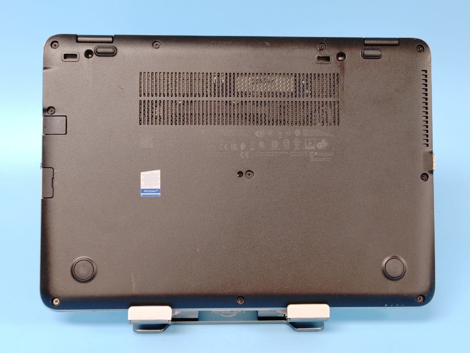 HP EliteBook 840 G4 OPQGND9 14 i5-7300U 2.6 8GB 256GB SSD WINDOWS 10 PRO