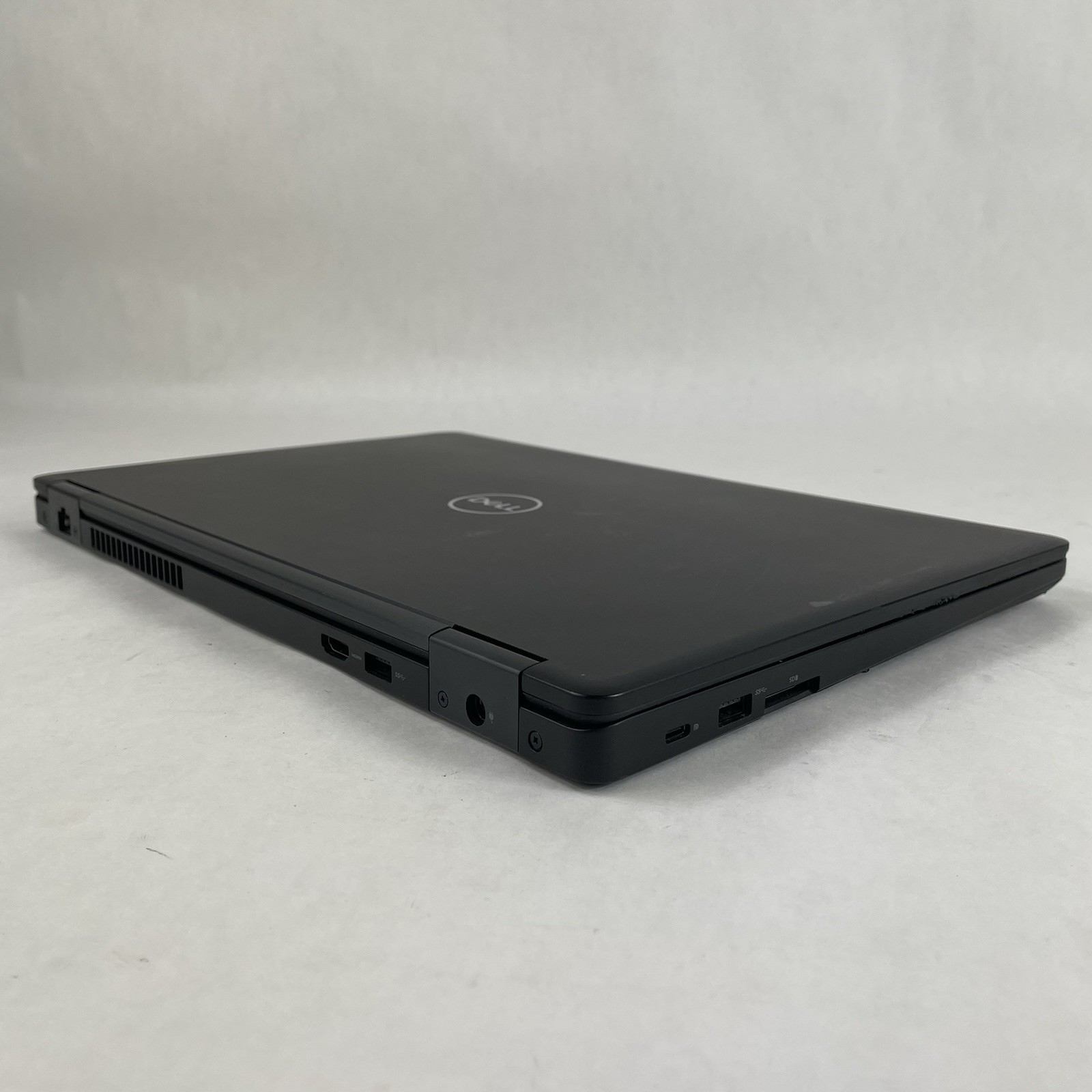 Dell Latitude 5590 15.6″ i7-8650U 1.90 GHz 8 GB RAM No SSD/OS/AC