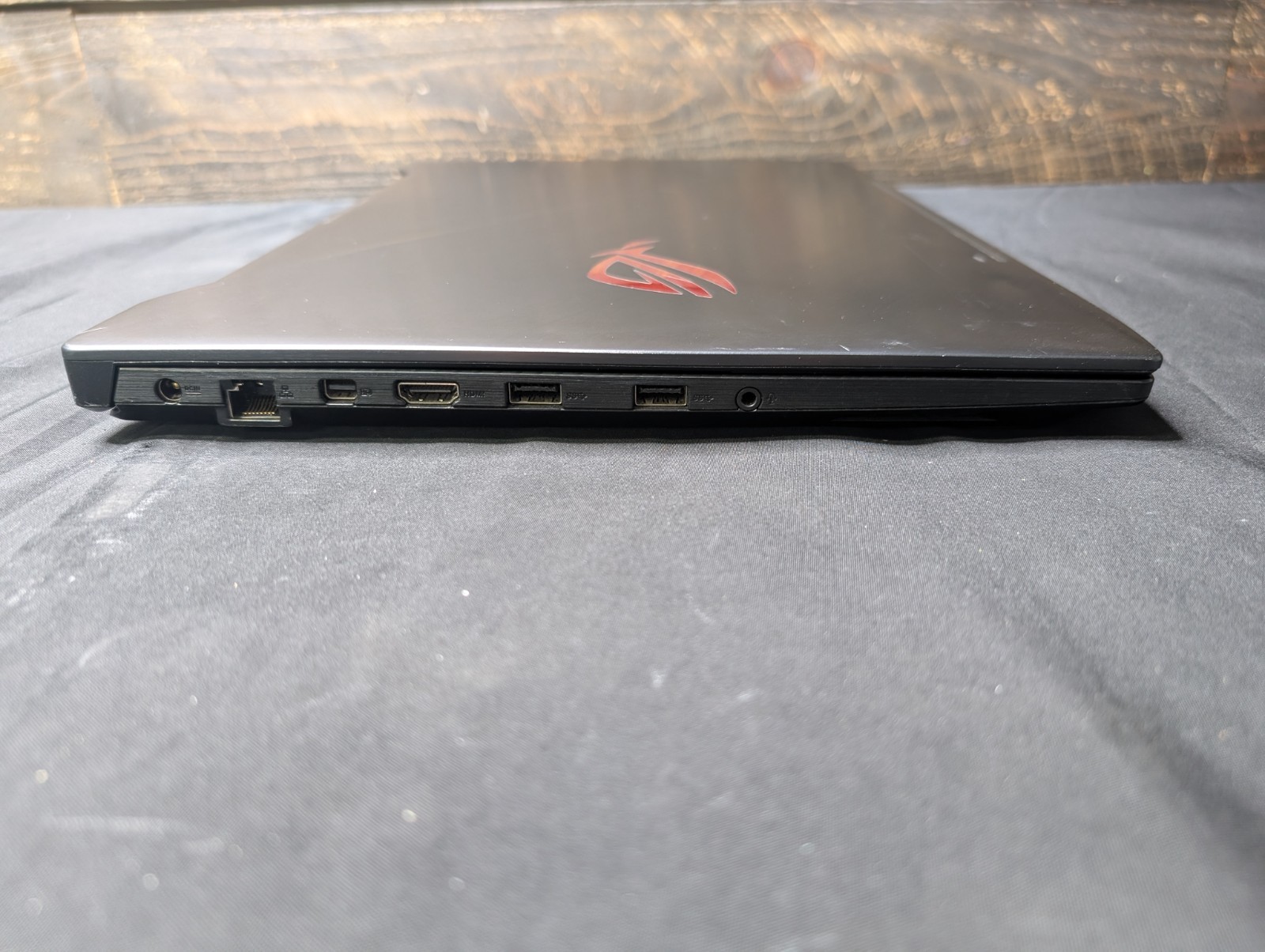 Asus GL703GE Rog Strix 17.3in i7-8750H 16GB RAM 256GB SSD GTX 1050 ti Win 11