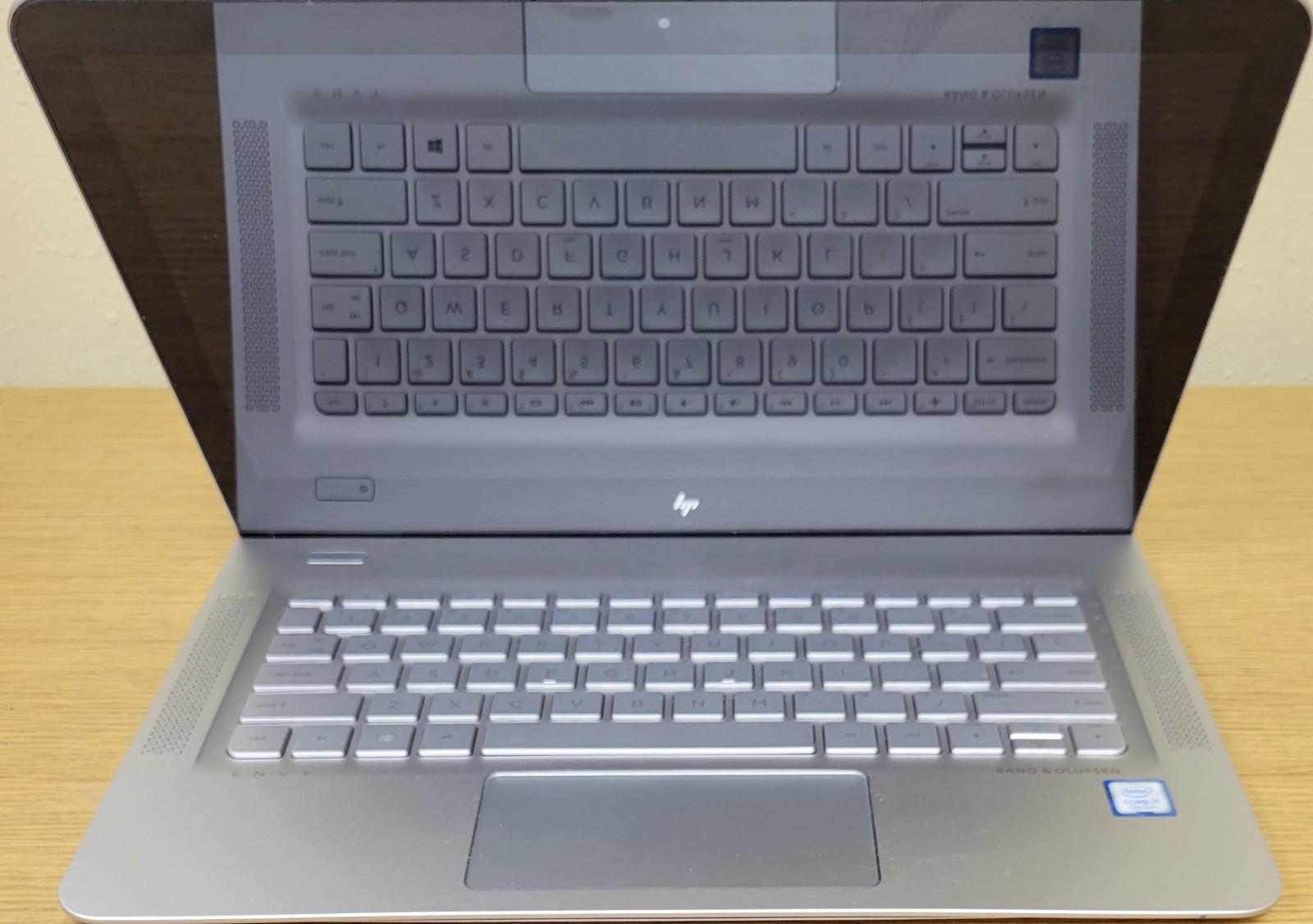 HP ENVY NoteBook 13-ab077cl i7-7500U 2.70GHz 8GB 128GB SSD QHD+ No OS