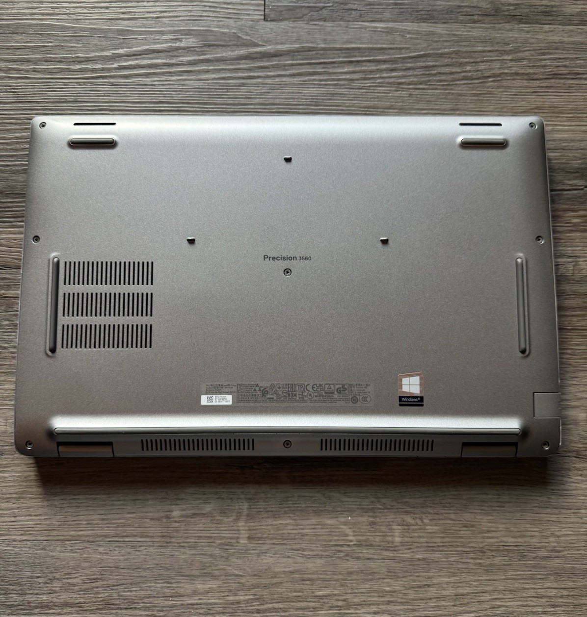 Dell Precision 3560 15.6″ i7-1185G7 32GB RAM Intel Iris Xe graphics NO SSD
