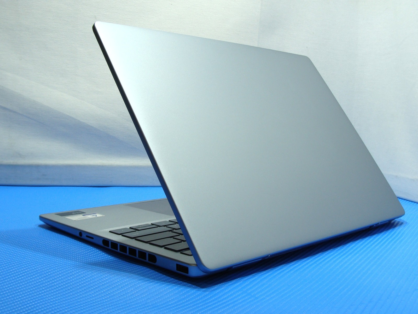 DELL Inspiron 14 Plus 7440 14″ QHD+ 90Hz Ultra 9 185H max5.1GHz 32GB 1TB Win11H