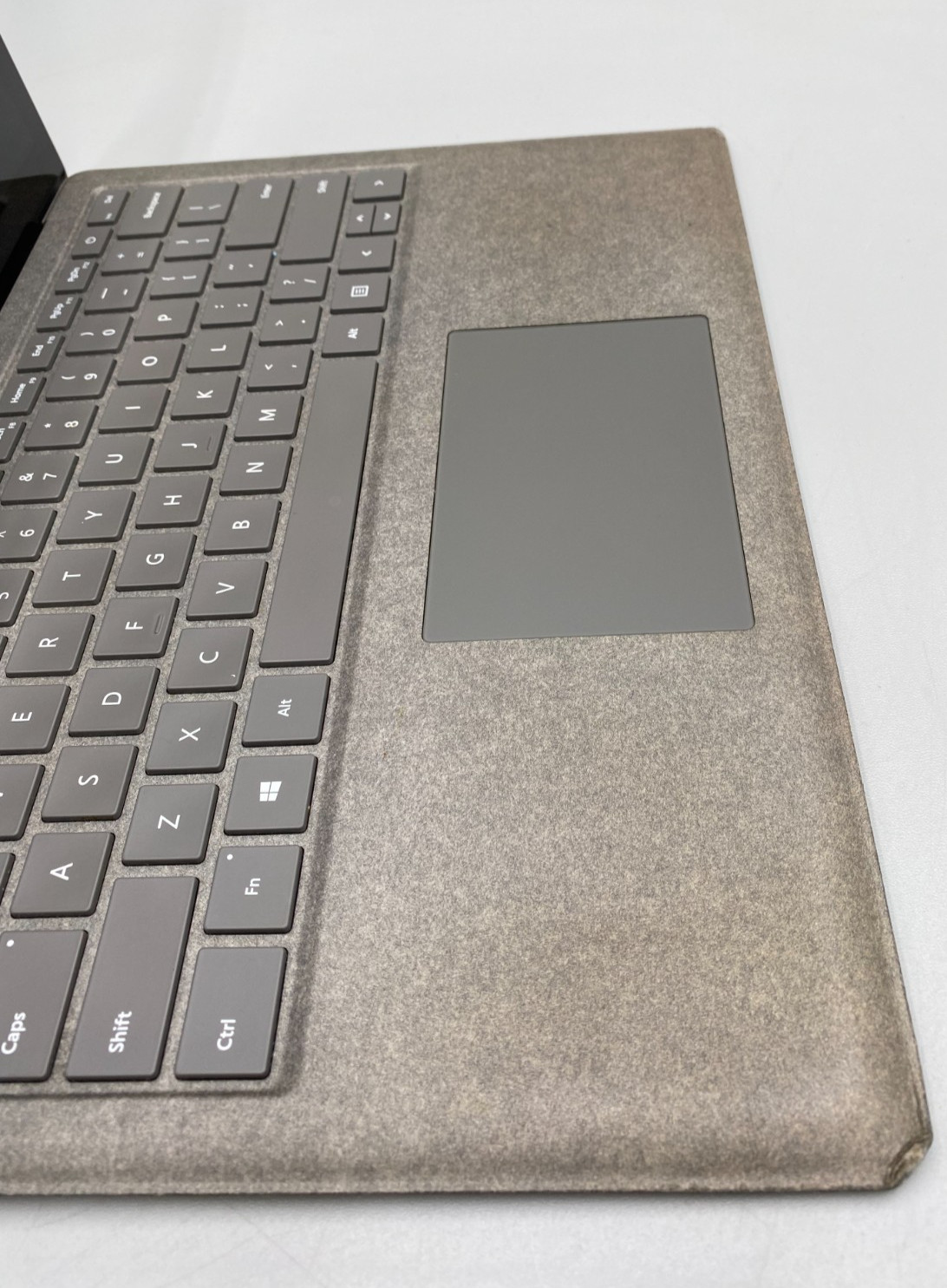 Microsoft Surface Laptop 1769 i5-7200U 2.5GHz 8GB DDR4 256GB SSD Silver C/PHOTOS