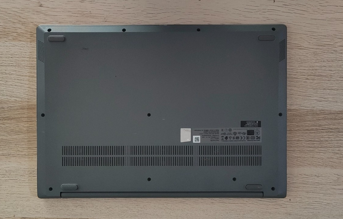 Lenovo IdeaPad 3 17IIL05 17.3” (512GB SSD, Intel Core i5-1035G1, 8GB RAM)