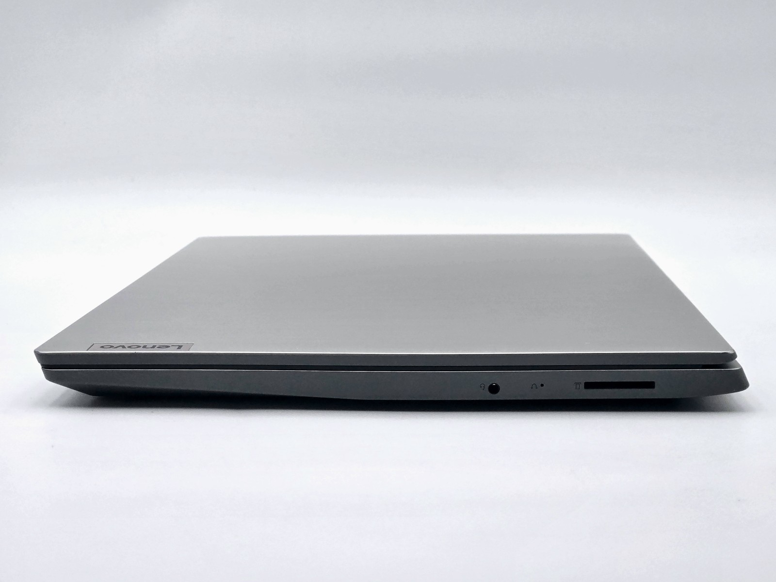 Lenovo IdeaPad 3 15IGL05 15″ FHD PENTIUM SILVER N5030 128GB SSD 4GB W11 Webcam