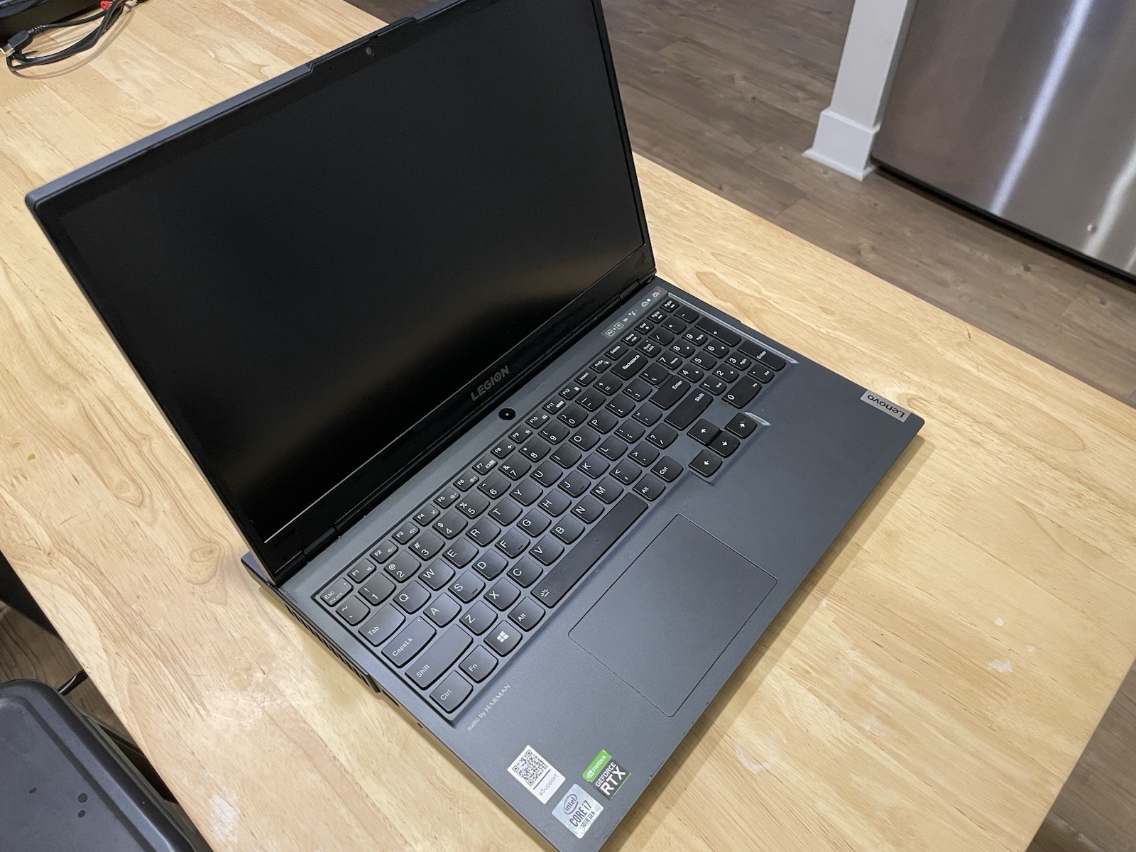 Lenovo Legion 5i Gaming Laptop – i7 / RTX 2060 / 16GB RAM / 1TB SSD / 144Hz