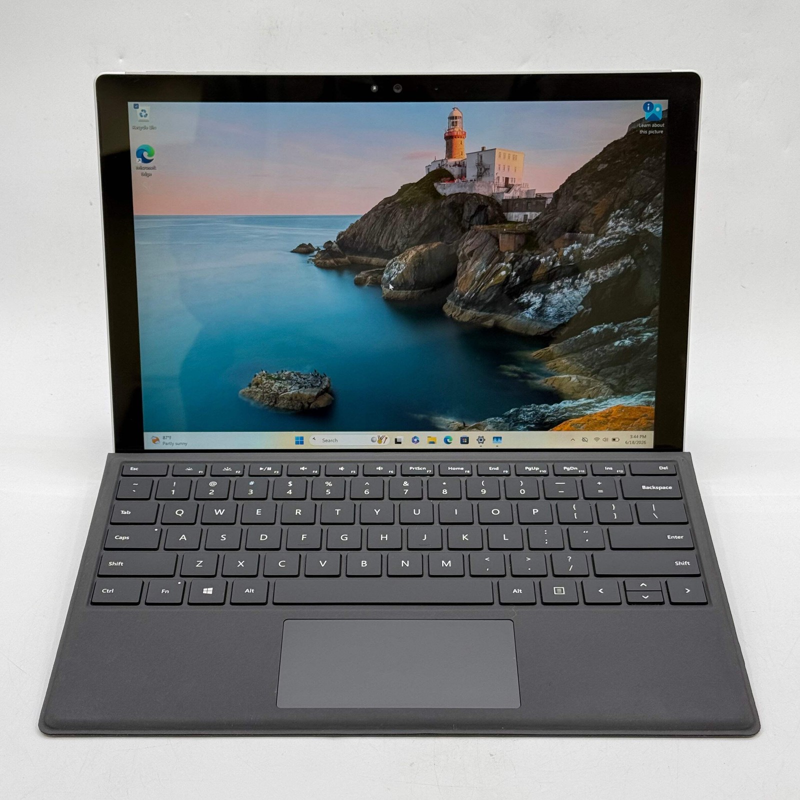 Microsoft Surface Pro 4 1724 12.3″ i5 2.5GHz 8GB RAM 256GB SSD