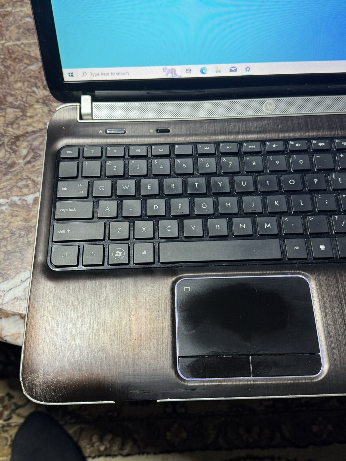 HP Pavilion dv6-6145dx / AMD A8-3500M @ 1.50GHz Works