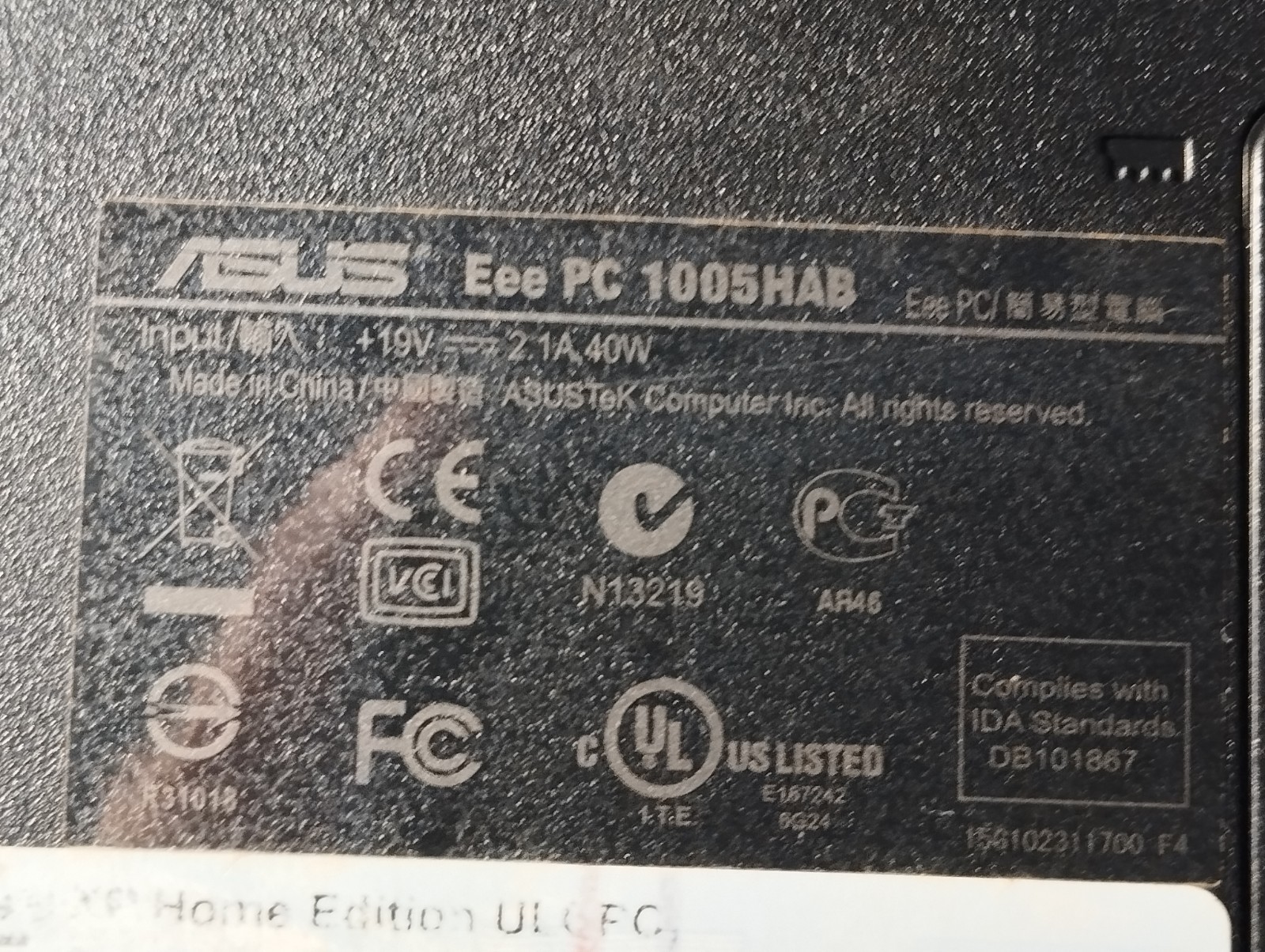 ASUS Eee PC MINI NOTEBOOK 1005HAB BLACK 1G DDR2 ATOM270 WIFI CAMERA WINXP Good