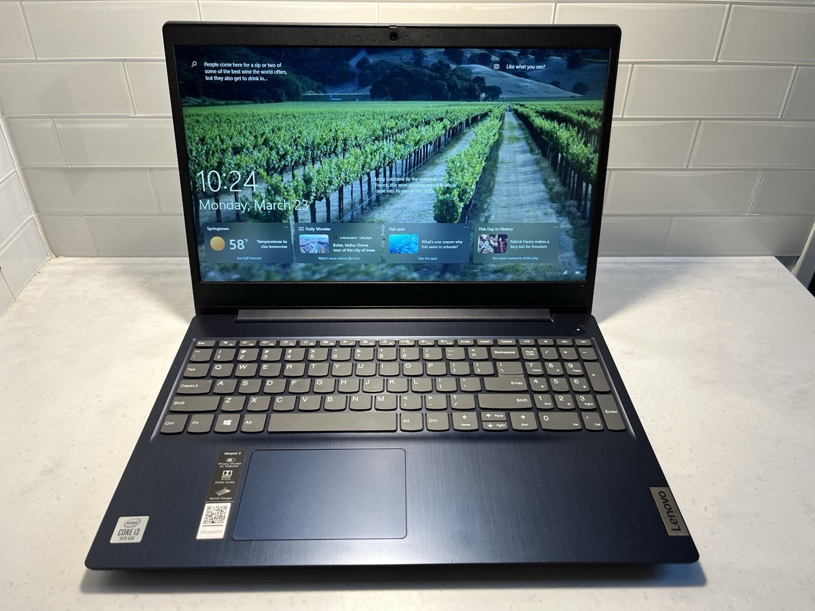 Lenovo IdeaPad 3 15IIL05 Laptop 15.6″ Display 256GB SSD 8GB RAM I3-10th Gen CPU