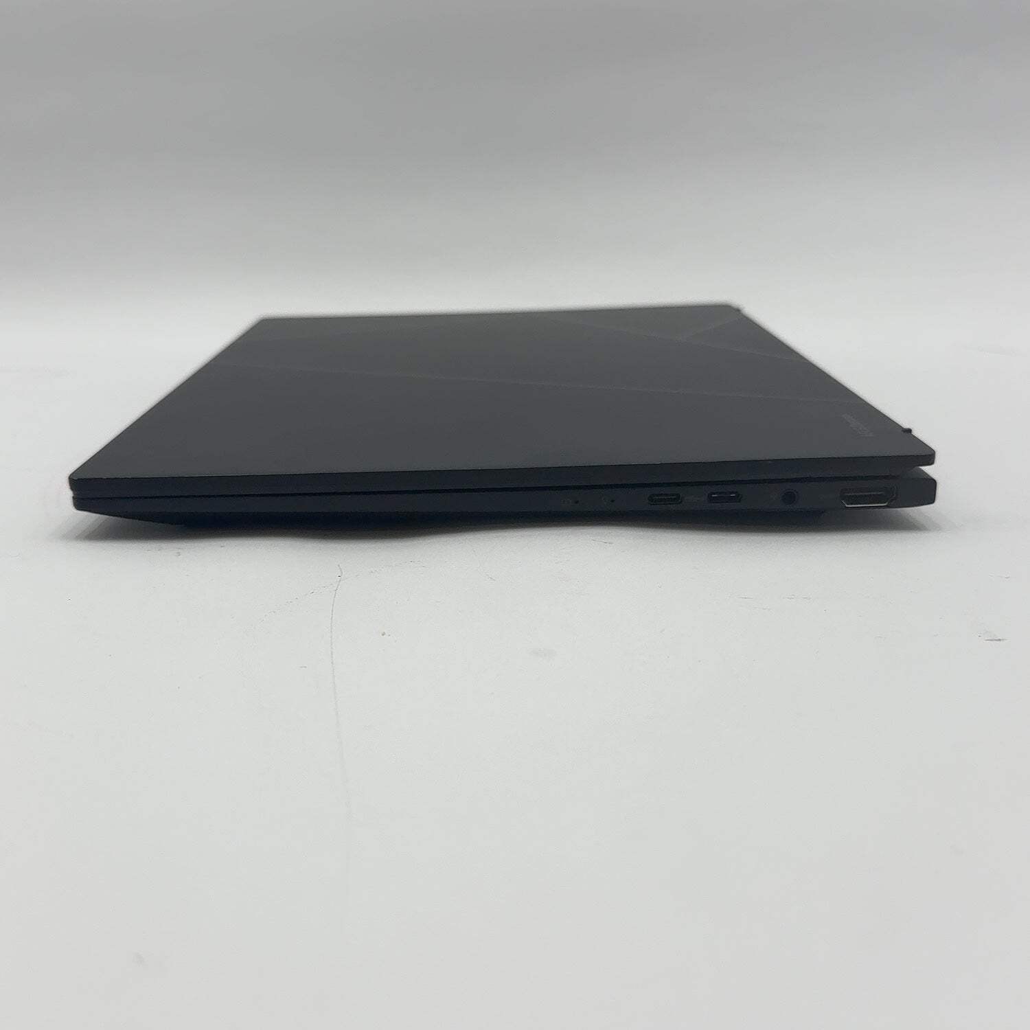 Asus Zenbook 14 UM3406K 14″ Ryzen AI 7 350 2.0GHz 16GB RAM 1TB SSD
