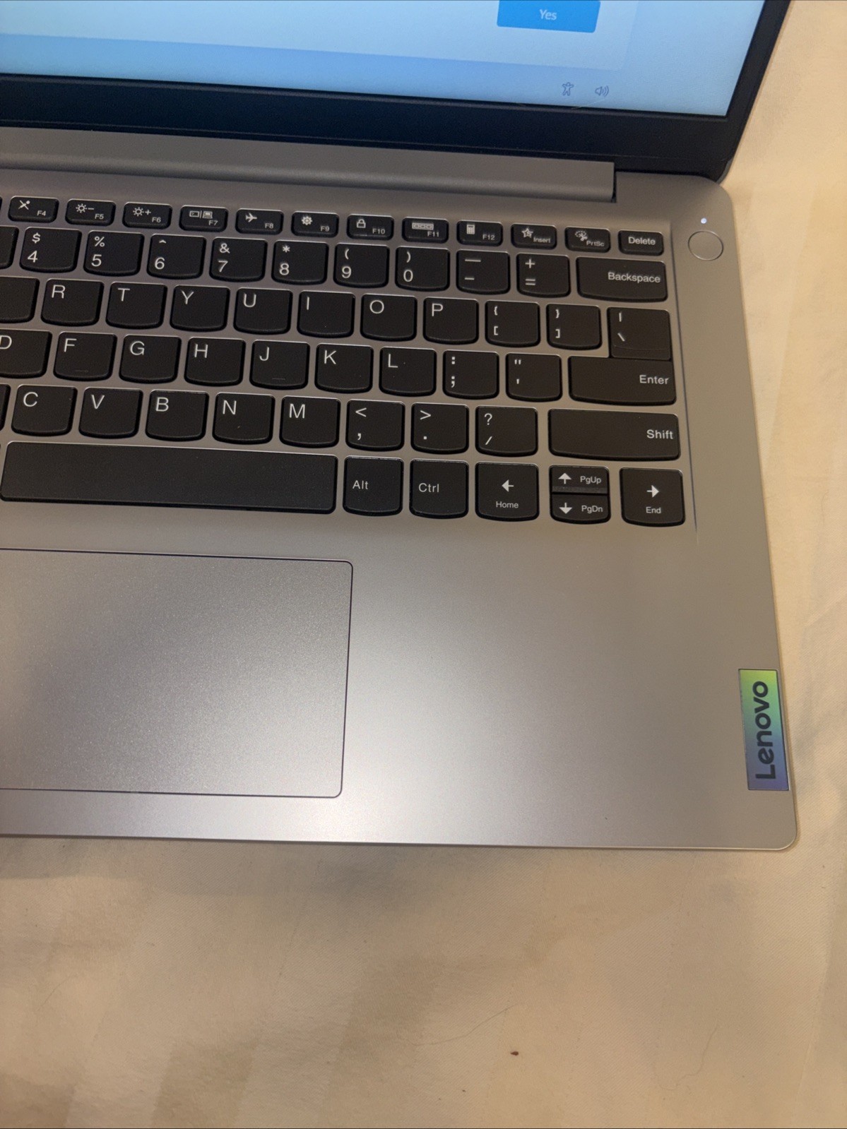 Lenovo IdeaPad 1 14IGL7 14″ Celeron N4020 1.1GHz 4GB RAM 64GB SSD