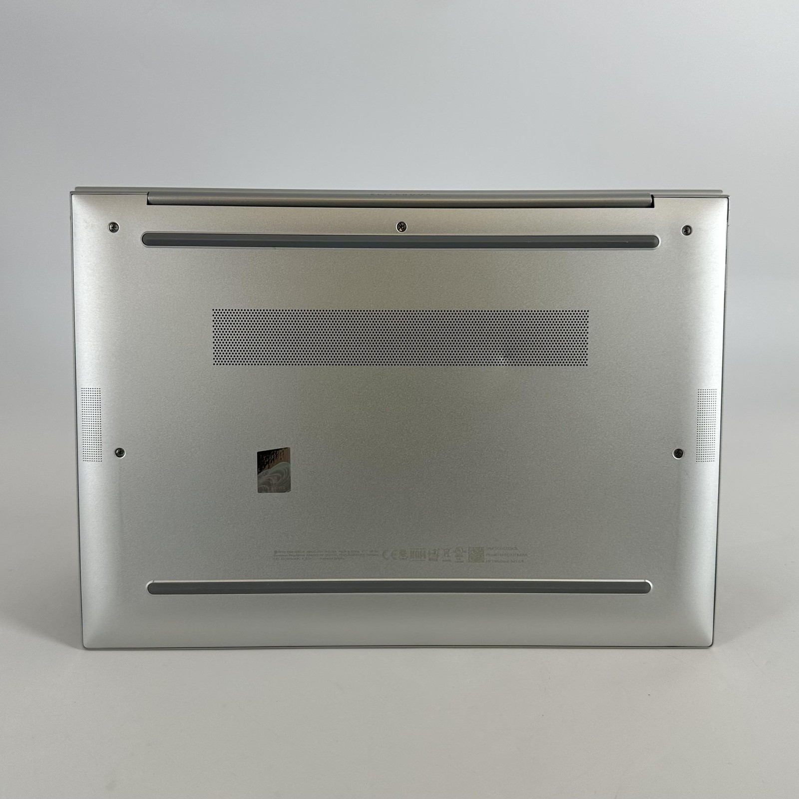 HP Elitebook 845 G9 14 FHD+ 2.7 GHz Ryzen 7 PRO 6850U 16GB 512GB SSD Very Good