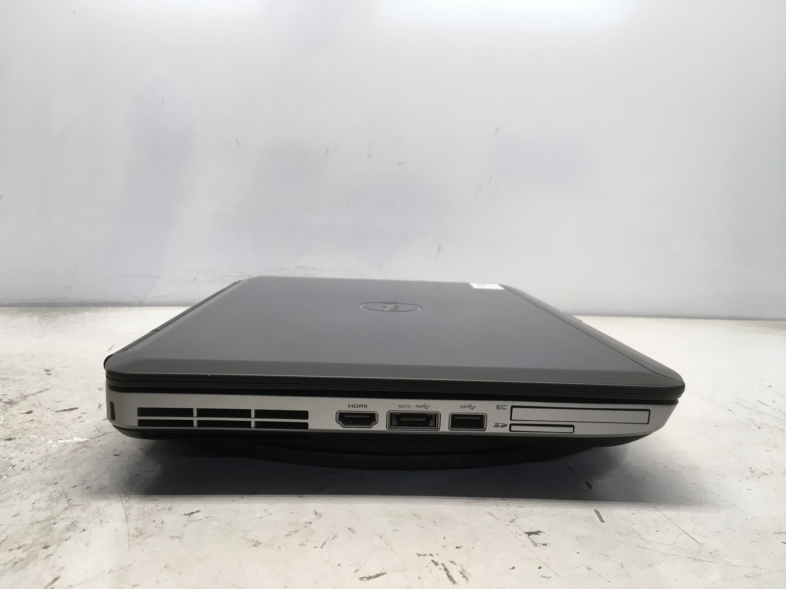 Dell Latitude E5430 Intel i5-3210M 2.5GHz 4 GB NO HDD No Batt