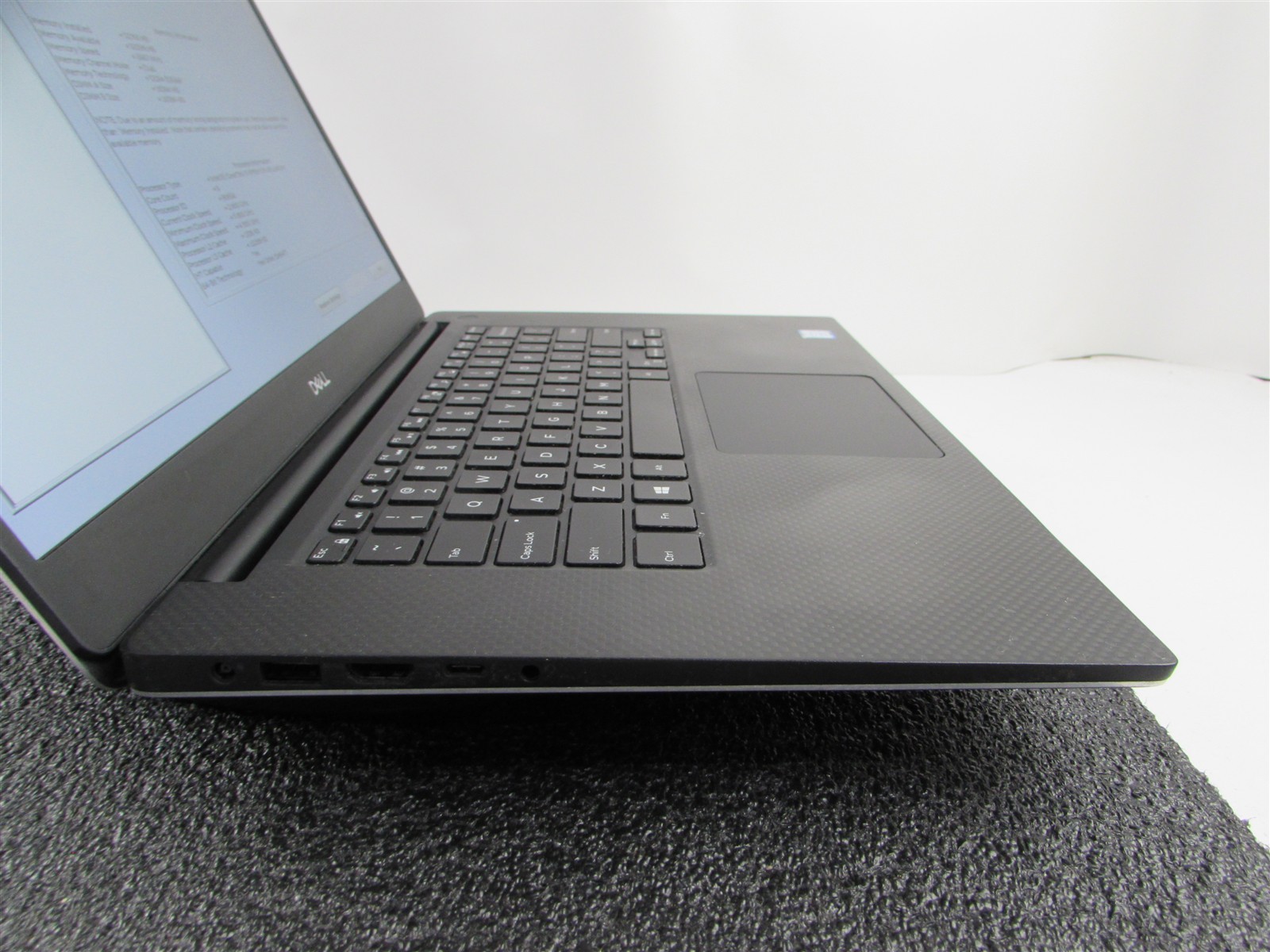DELL PRECISION 5540 1920X1080 FHD I7-9850H 512GB SSD 32GB RAM T2000 NO O.S