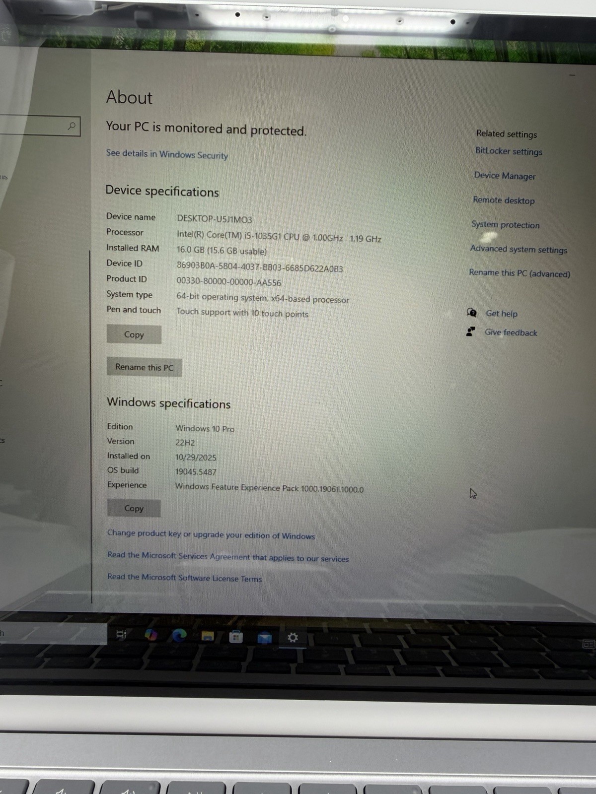 Microsoft Surface Laptop Go 12.4″ i5-1035G1 1.0GHz 16GB RAM 256GB SSD, Good