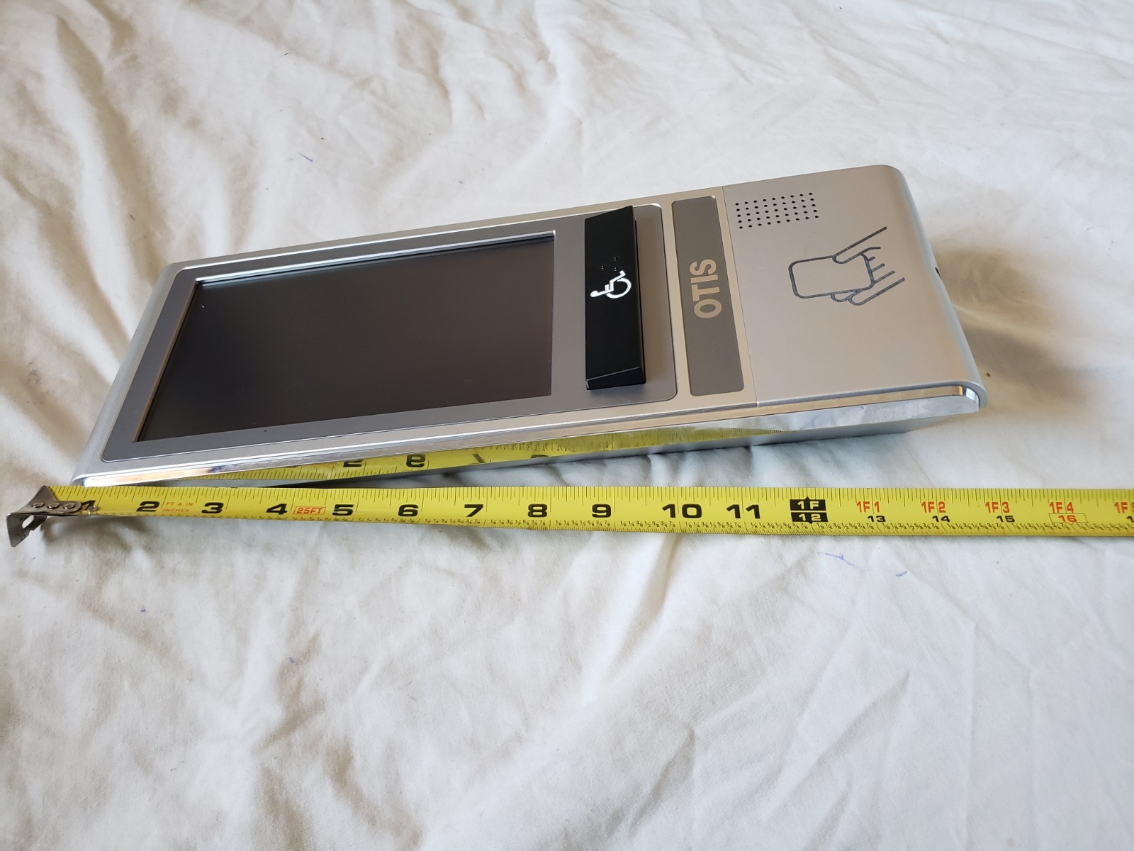 OTIS 360 DESTINATION TOUCHPAD TERMINAL MODEL XCA23505B997-1-1-1-2