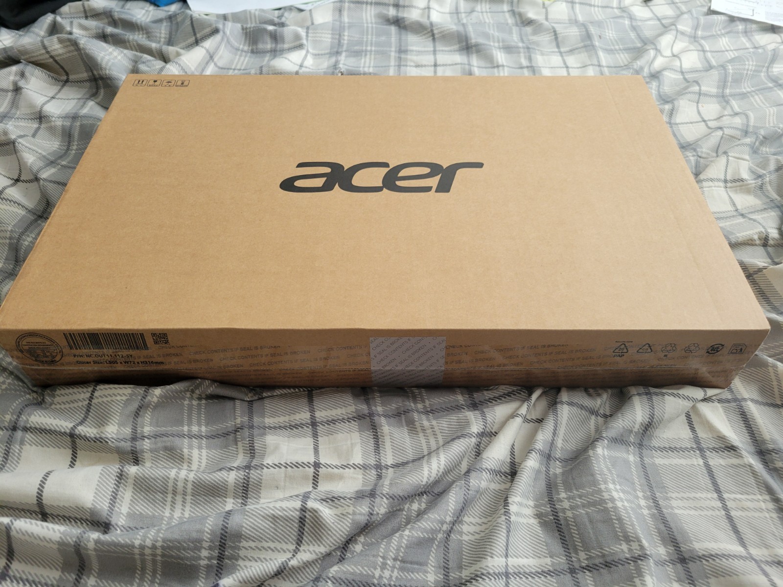 Acer Extensa 15 EX215-24-R27WNA 15.6″ Ryzen 3 8GB 256GB SSD W11 Gray