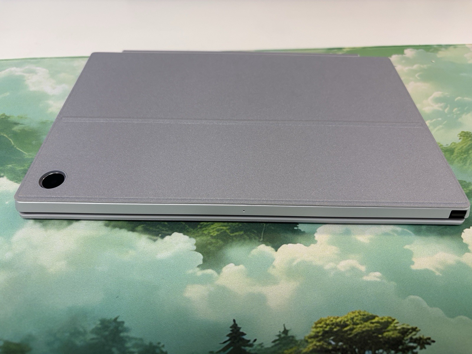 ASUS Chromebook Detachable CM3001 10.5” 8GB RAM 128GB ChromeOS Keyboard Included