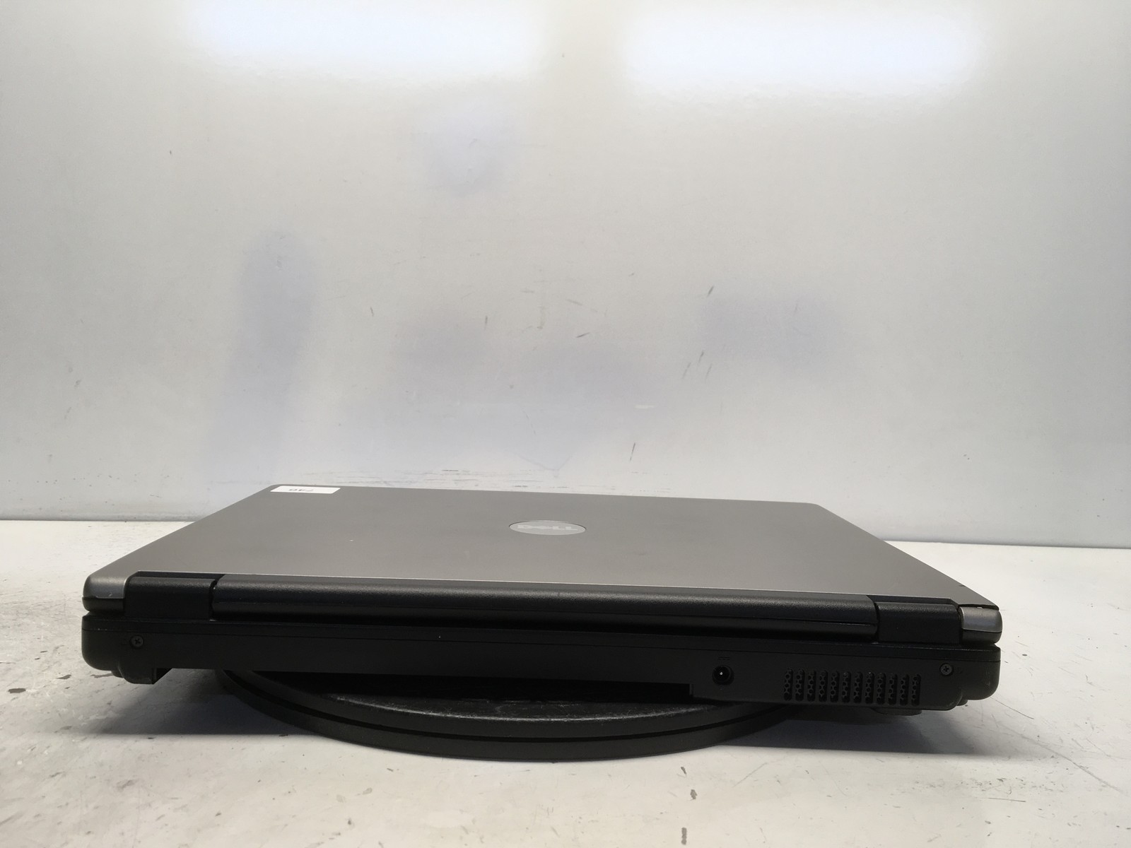 Dell Inspiron 1300 Intel Celeron M 06D8 1.4GHz 2 GB NO HDD No Batt