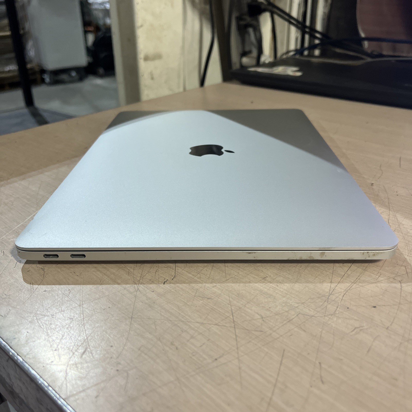 APPLE MACBOOK PRO 13″ LATE 2016 CORE I5-6360U 2.0GHZ 8GB RAM NO HD