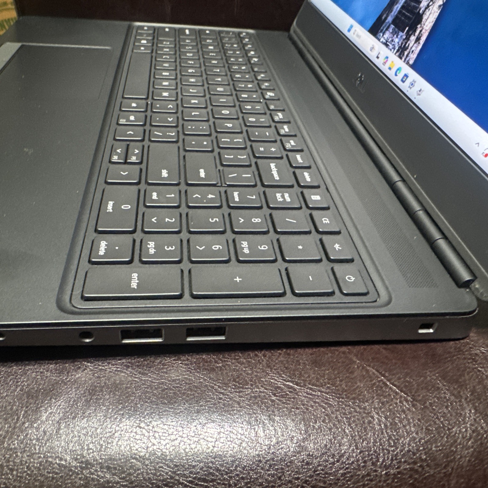 Dell Precision 7550 15.6” Xeon W-10885M 2TB SSD 64GB RTX 3000 4K Win 11