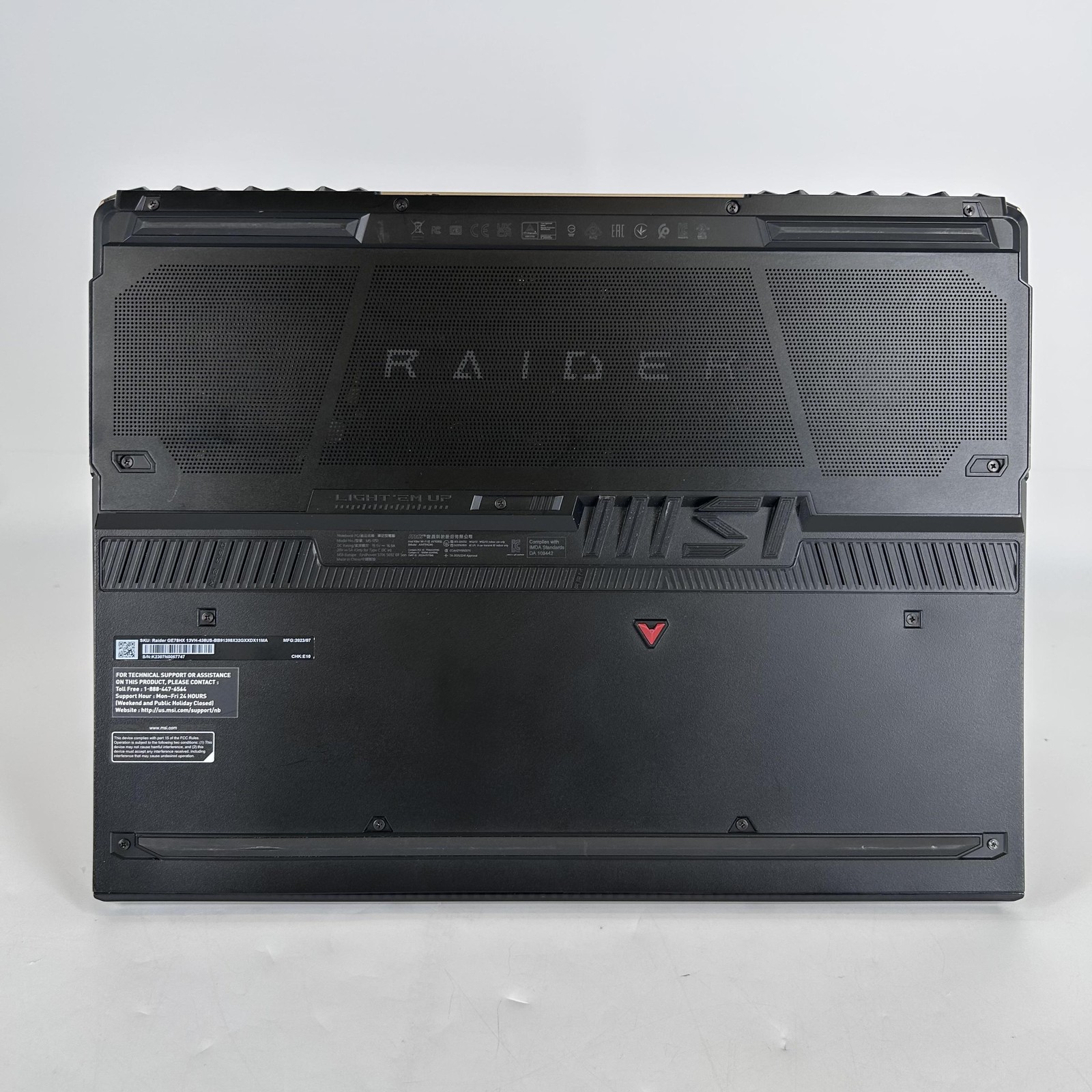 MSI Raider GE78 HX 17 240Hz QHD+ 2.2 GHz i9-13980HX 32GB 1TB SSD RTX 4080