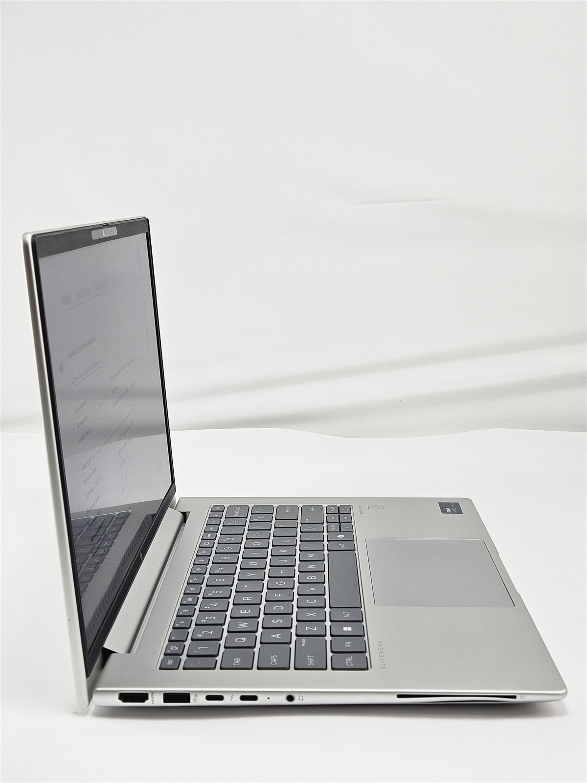 HP 14″ EliteBook 640 G11 Core Ultra 5 135U 16GB RAM 512GB SSD Intel Graphics