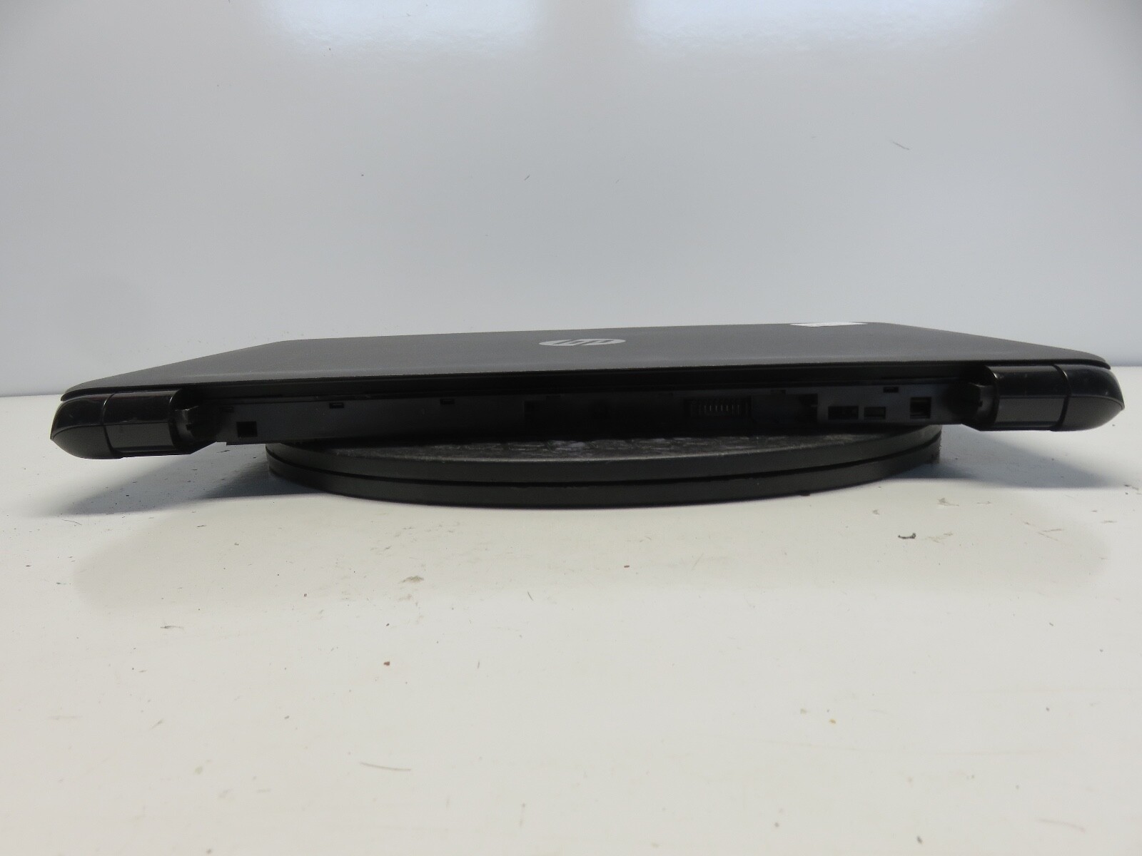 HP 15 Notebook PC Pentium N3530 2.16GHz 4 GB NO HDD No Batt