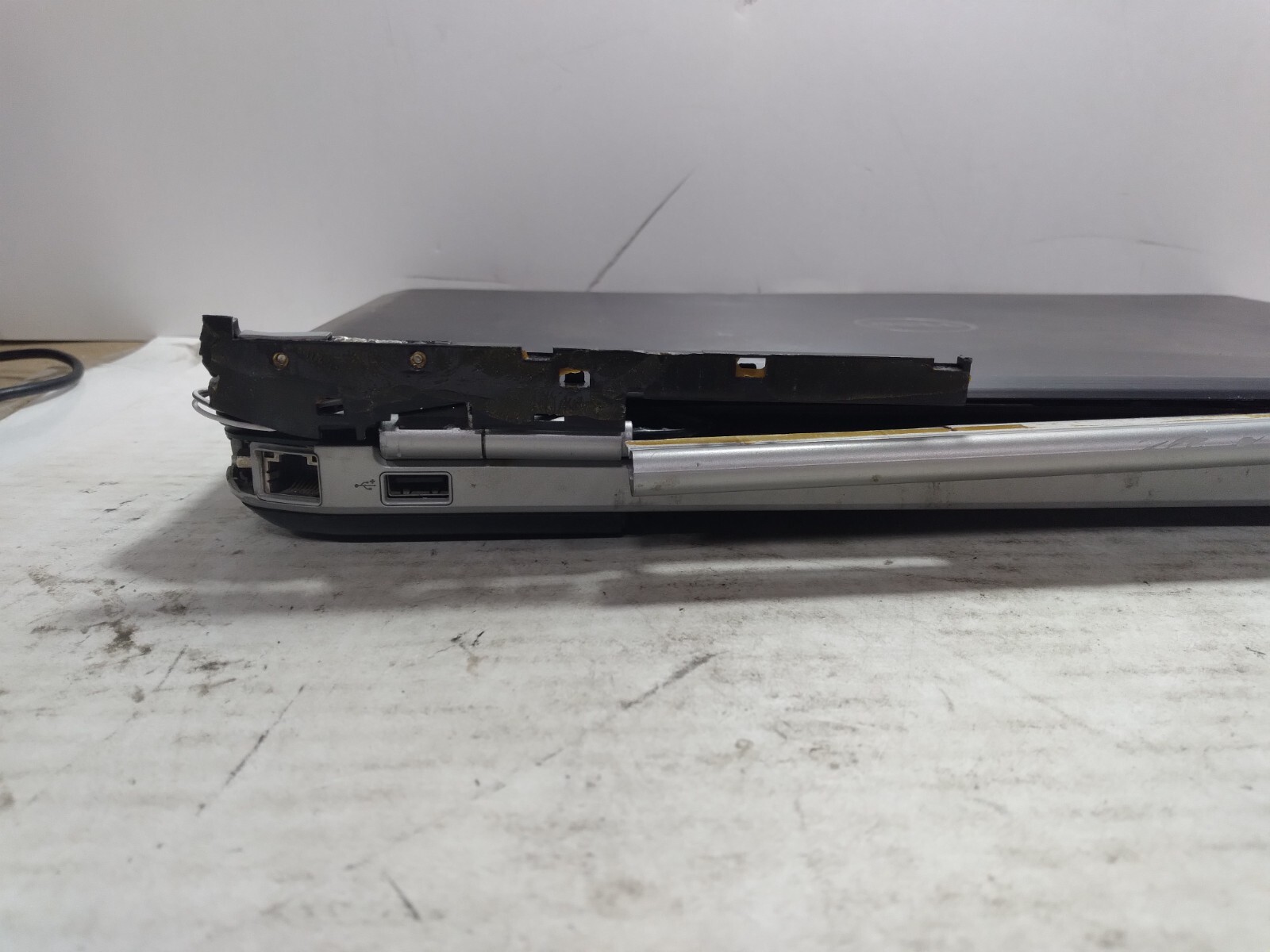 Dell Latitude e5520 w/i5-2540M, 2GB RAM Laptop for Parts/Repair #0218