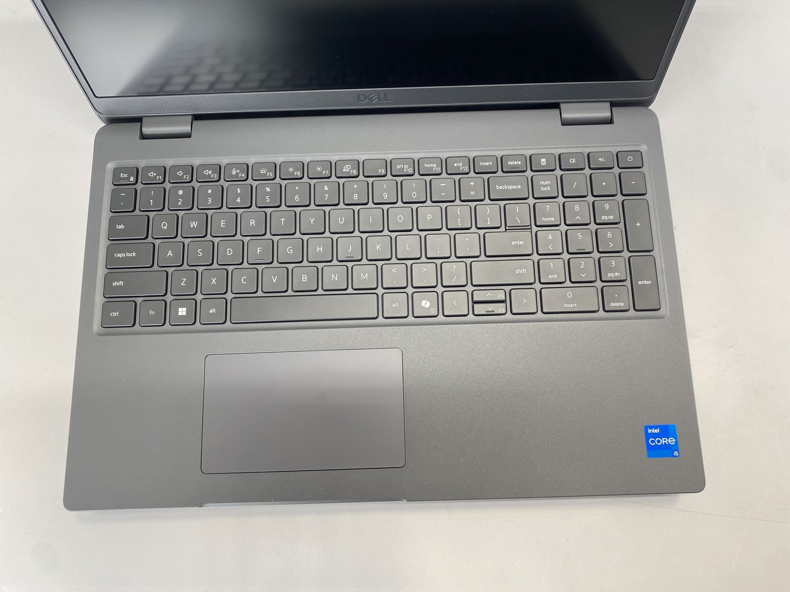Dell Laptop Latitude 3550 15.6″ Intel Core i5-1335U 256GB – Dark Gray