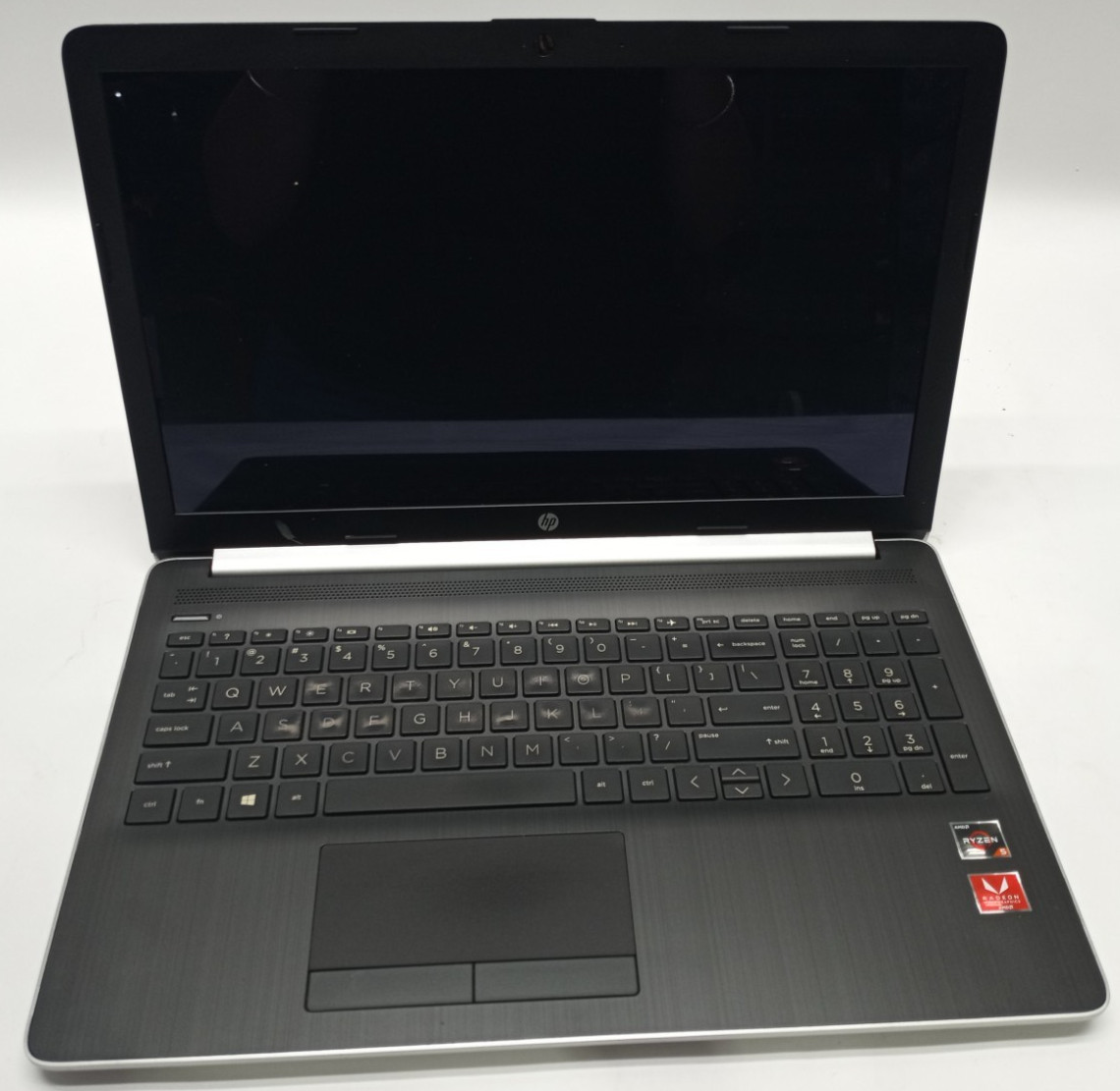 HP Laptop 15-db0xxx TOUCH AMD Ryzen 2500u@2.00 8GB/256GB NVMe Win11Home MC542*!