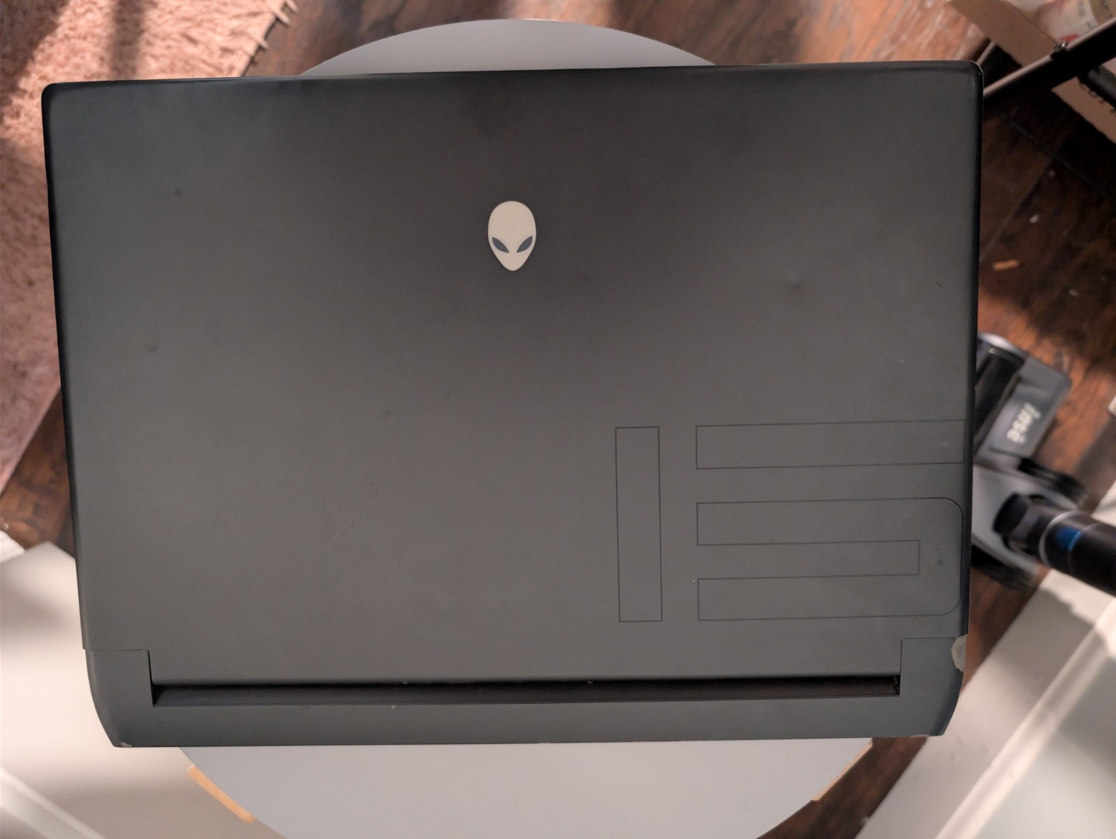 Alienware m15 r5 Ryzen 7 3070 360hz