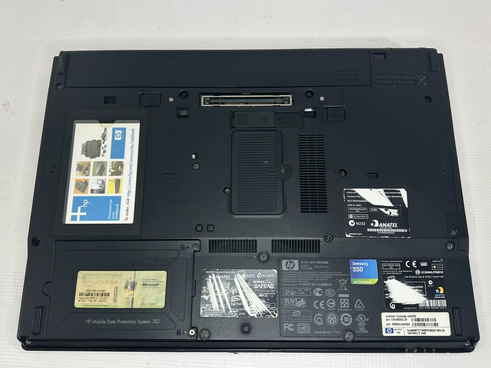 HP Compaq NC8430 15″ Windows XP Laptop Intel 2.16 GHz 2GB 120 GB SSD Bad Screen