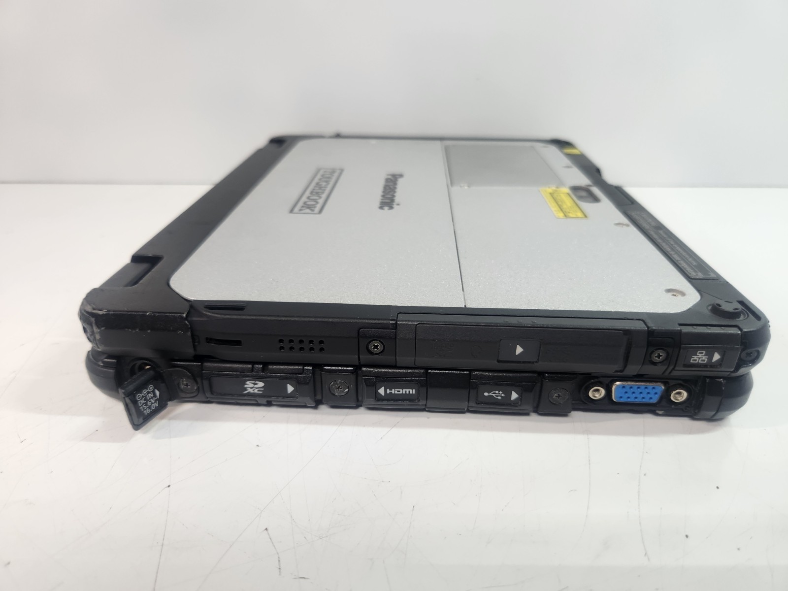 Panasonic ToughBook CF-20 i5-7Y57 VPRO@1.20GHZ 16GB RAM 256GB M.2 WIN 11 pro