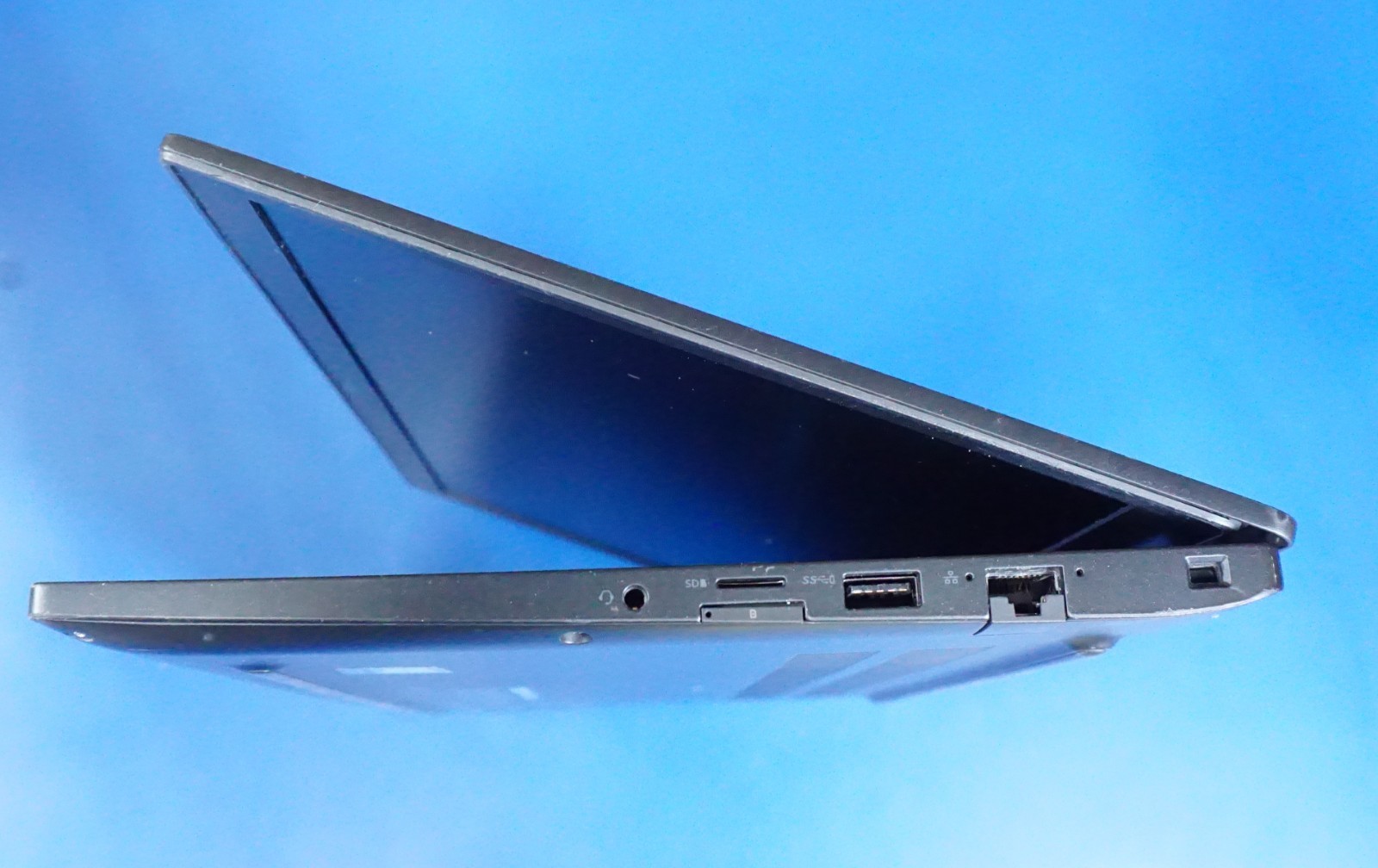 Dell Latitude 7490 Intel i5-8350U @ 1.70GHz 16 GB RAM NO OS / NO SSD