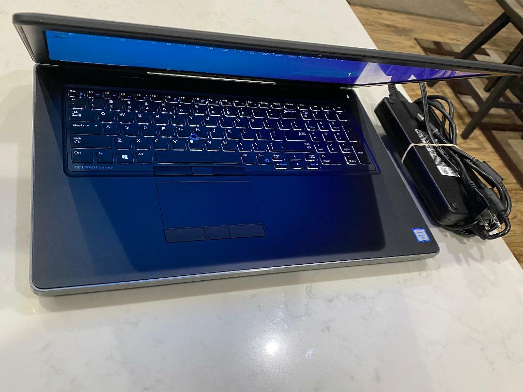 DELL Precision 7710 i7-6820HQ Intel Quad Core 16GBDDR4 2.7GHz 512GBSSD Win Pro