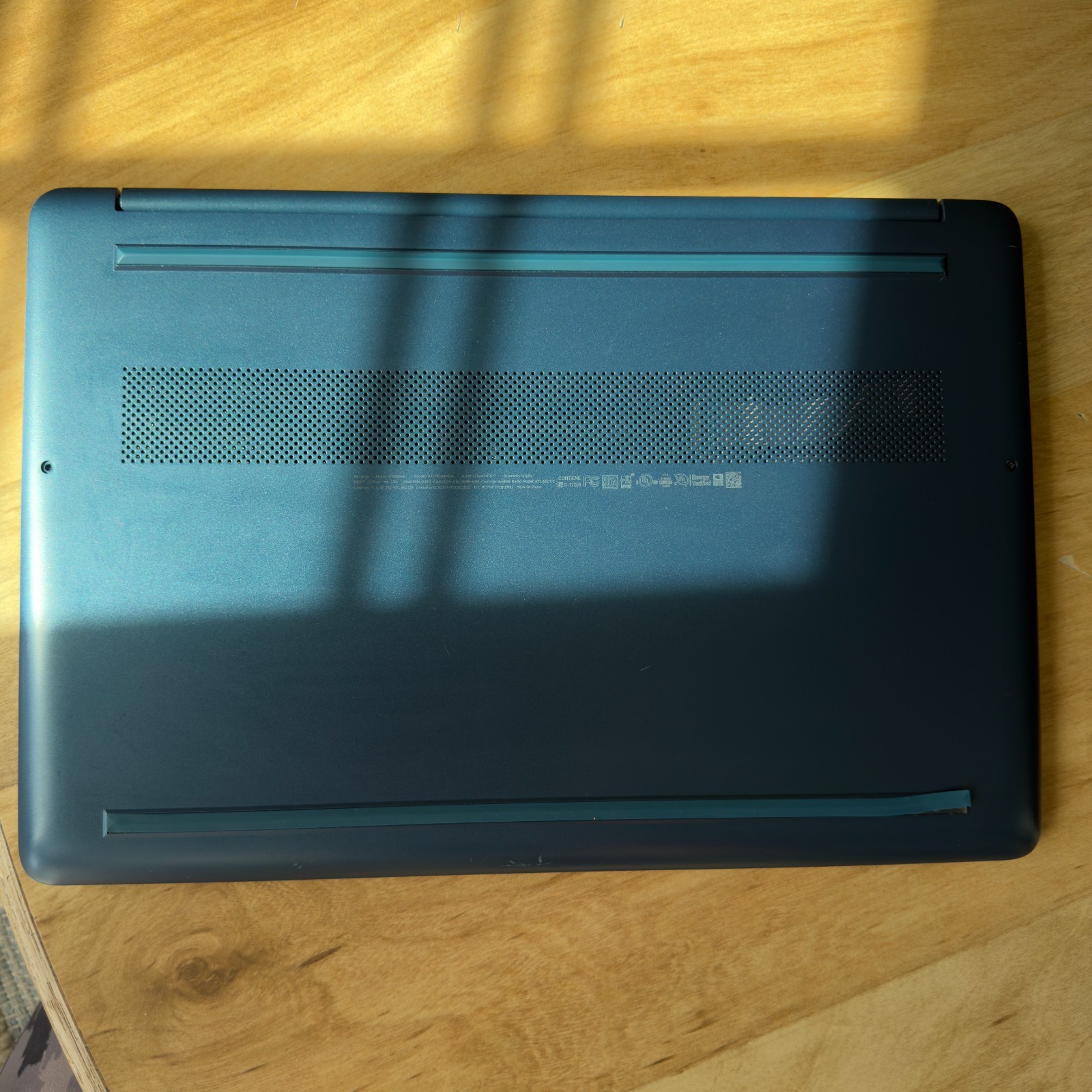 HP Laptop 15-ef2126wm – Ryzen 5 5500U 2.1GHz 8GB RAM 256GB SSD w Charger