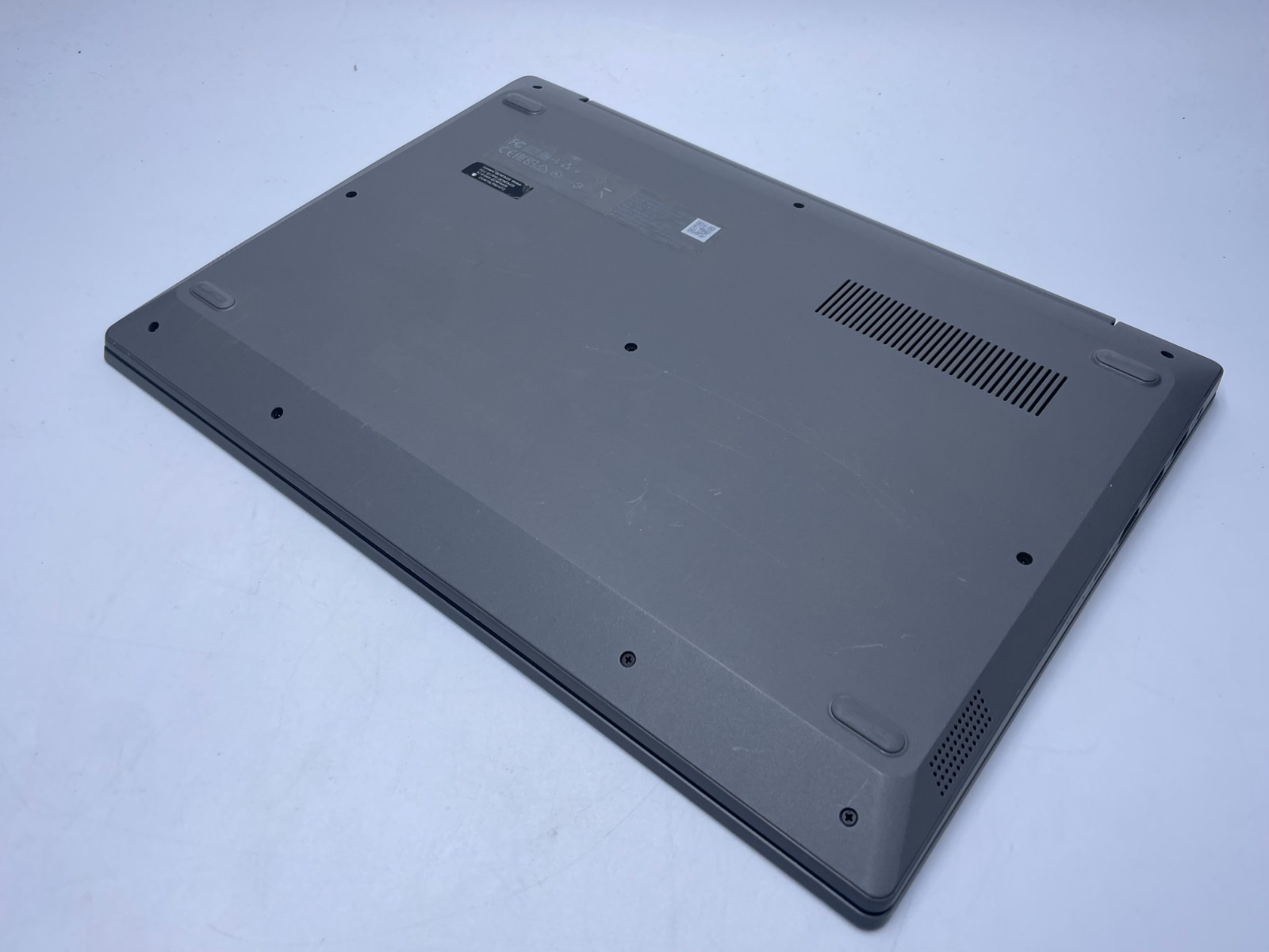 Lenovo Ideapad Slim 1-14AST-05 AMD A6-9220e RADEON R4 4GB RAM 64GB SSD (L-3)