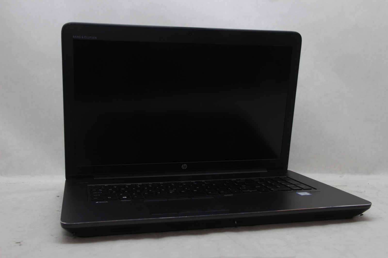 HP ZBook 17 G3 17″ Laptop i7-6700HQ 8 GB RAM 256 GB SSD Win 11 No Charger