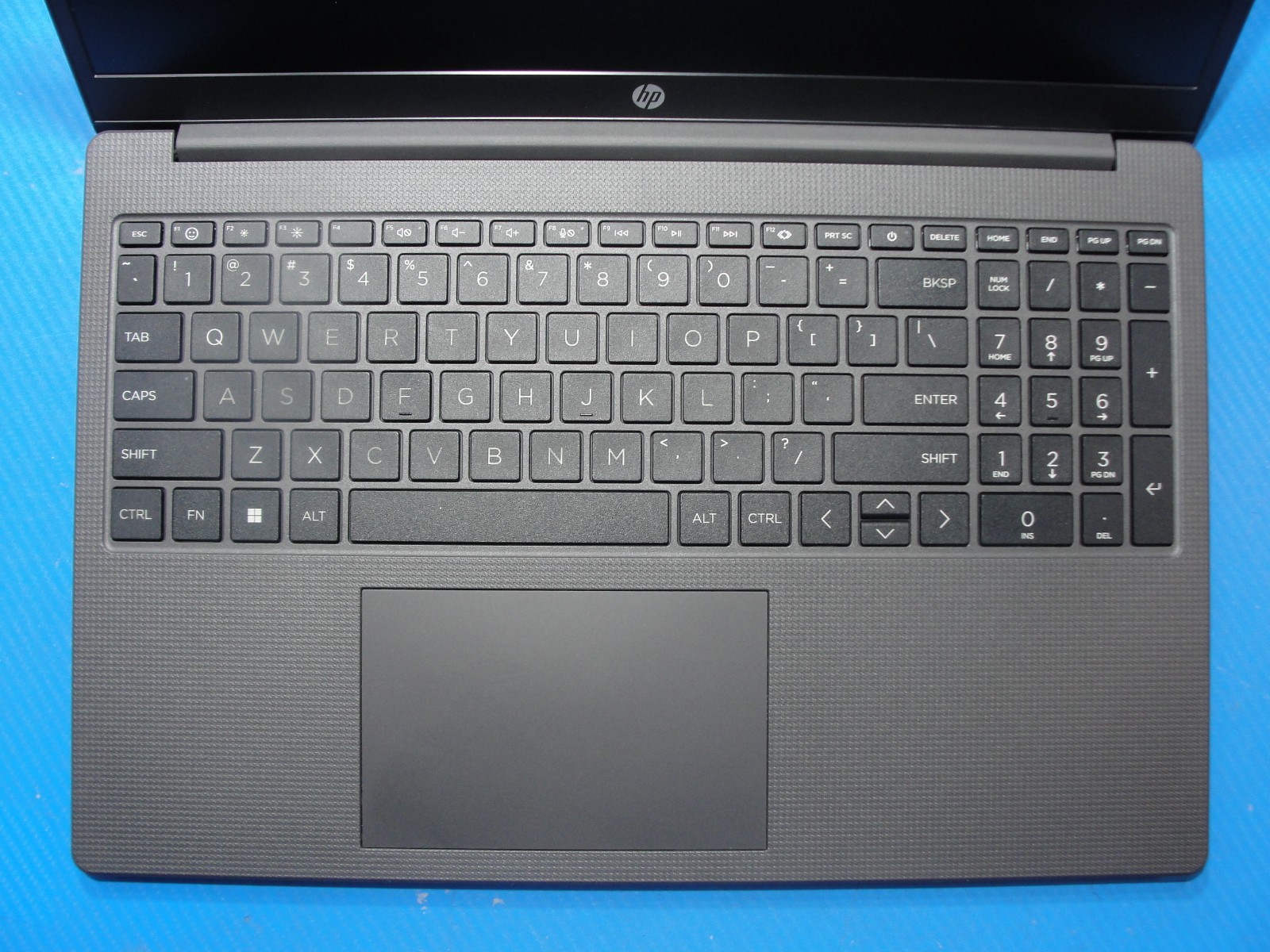 HP 255 G10 15.6” FHD AMD Ryzen 7 7730U 2.0GHz 16GB RAM 512GB SSD +PA
