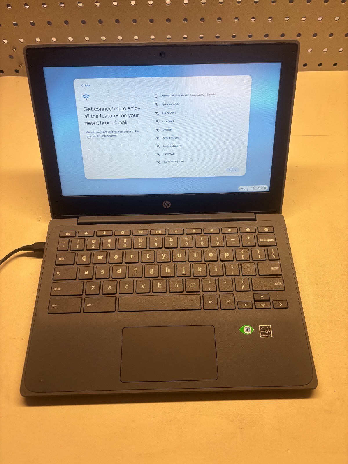 HP Chromebook 11A G8 EE Laptop 11.6″ intel N4020 4GB RAM 32GB SSD W/Charger
