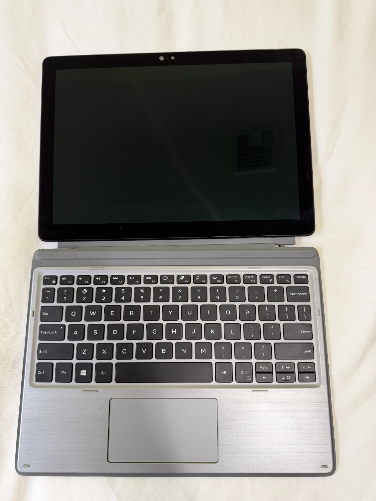 Dell Latitude 7200 2 in 1 12.3″ Core i7-8665U 1.9GHz 16GB RAM 512GB SSD WIN 10