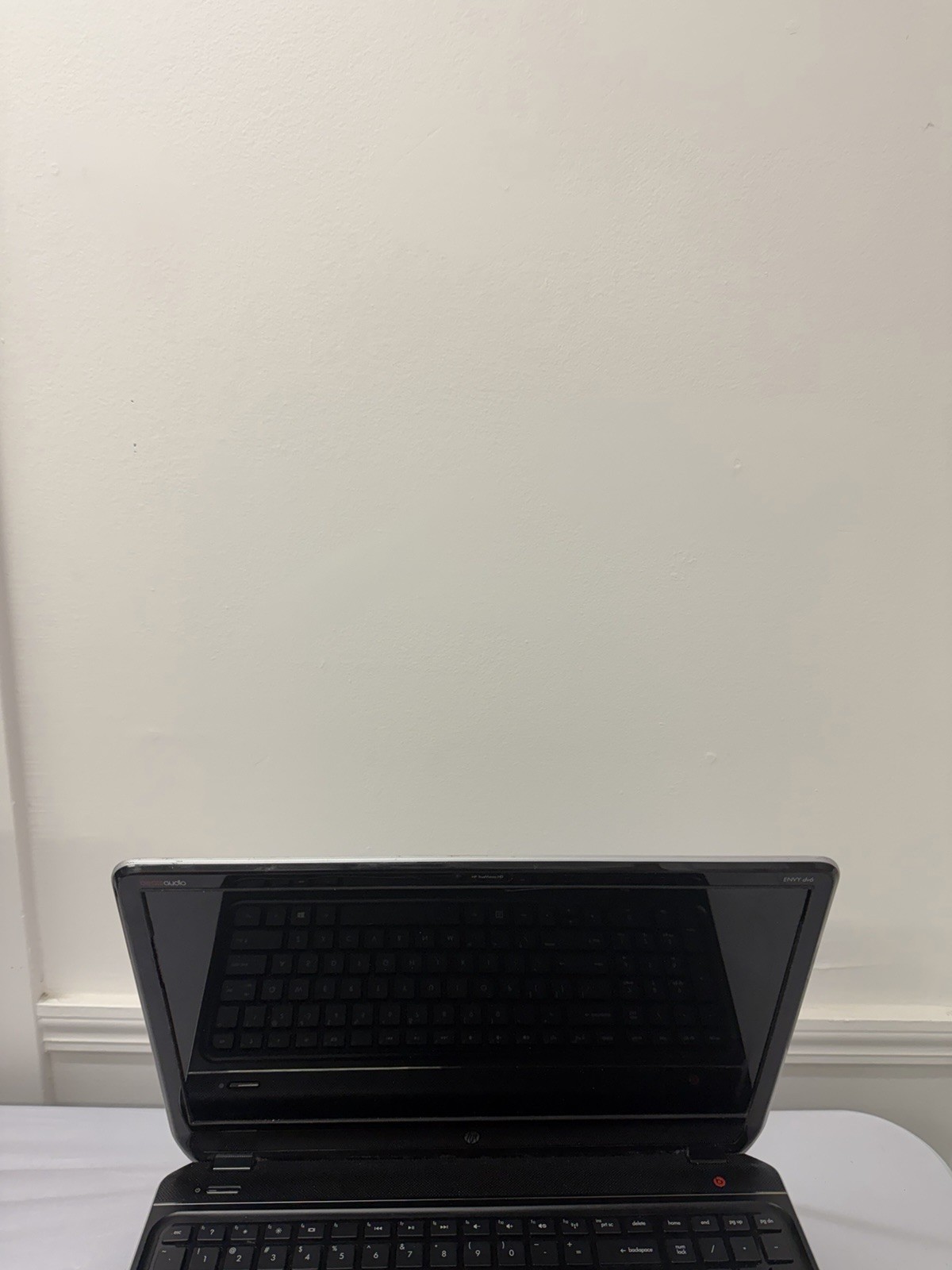 HP ENvy dv6-7229wm Laptop – AMD A10 – RAM 2GB – Read Desc